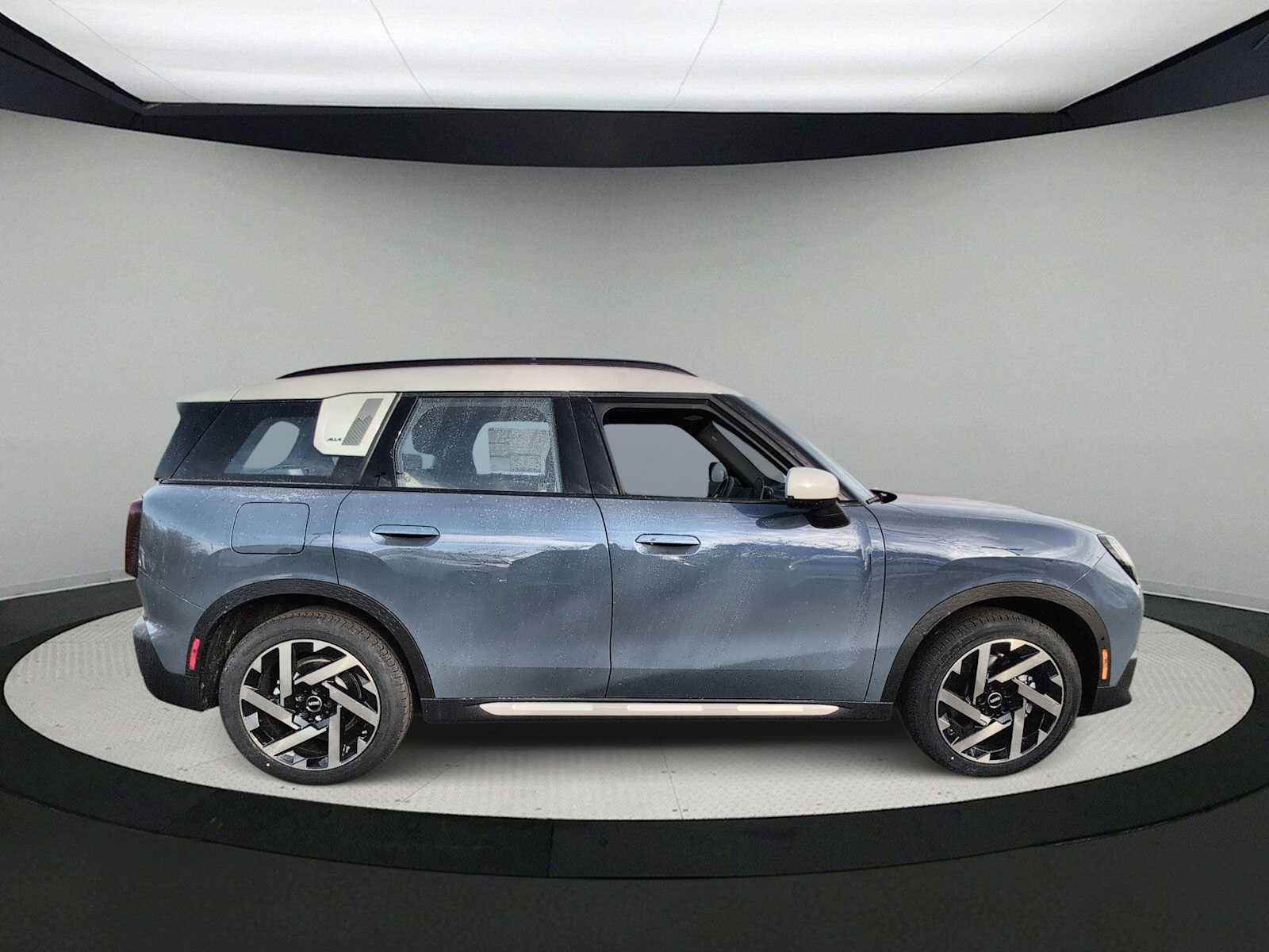 Thumbnail: 2026 MINI Cooper Countryman - 9