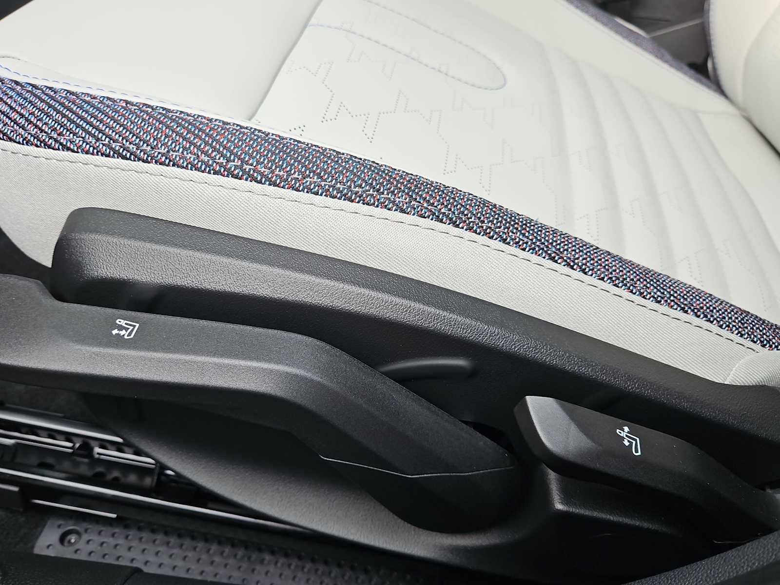 Thumbnail: 2026 MINI Cooper Hardtop - 16