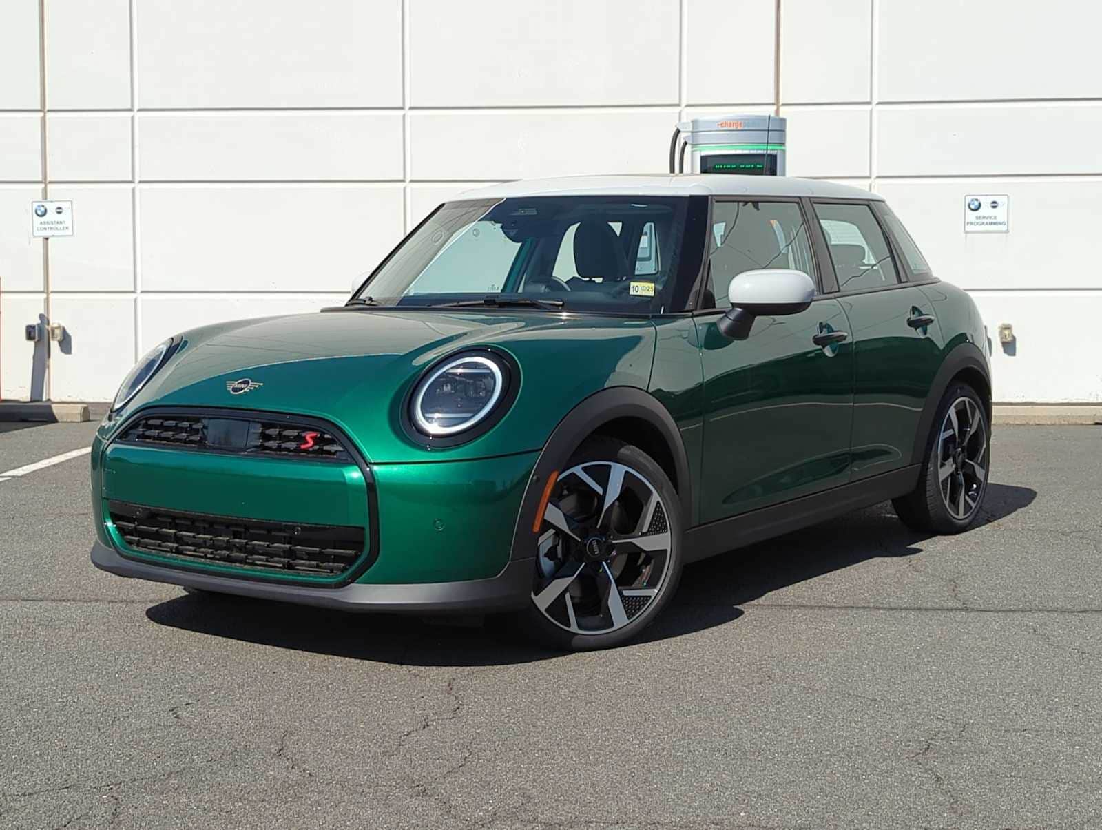 2025 MINI Cooper Hardtop S -
                  Sterling, VA