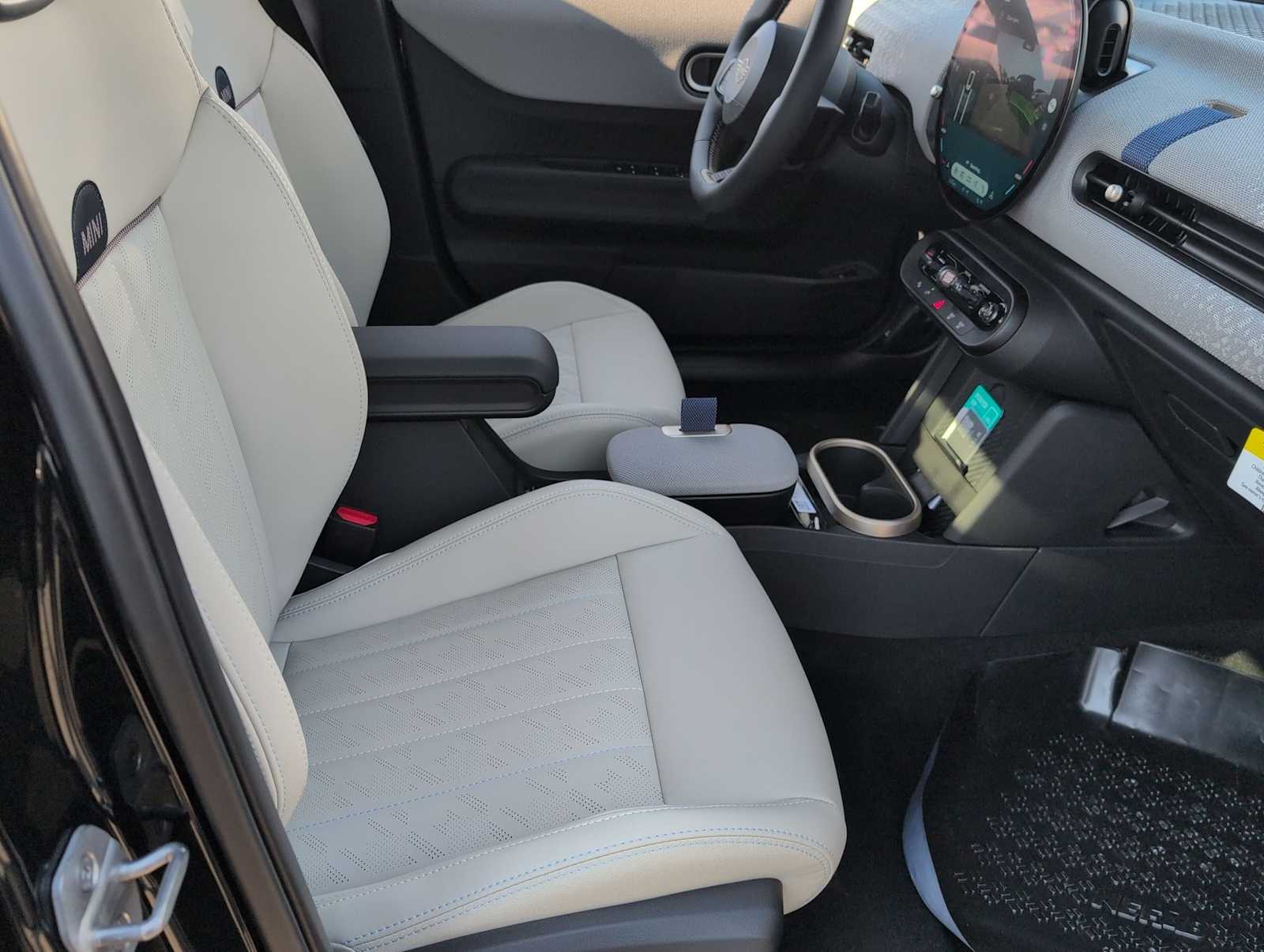 Thumbnail: 2026 MINI Cooper Hardtop - 22