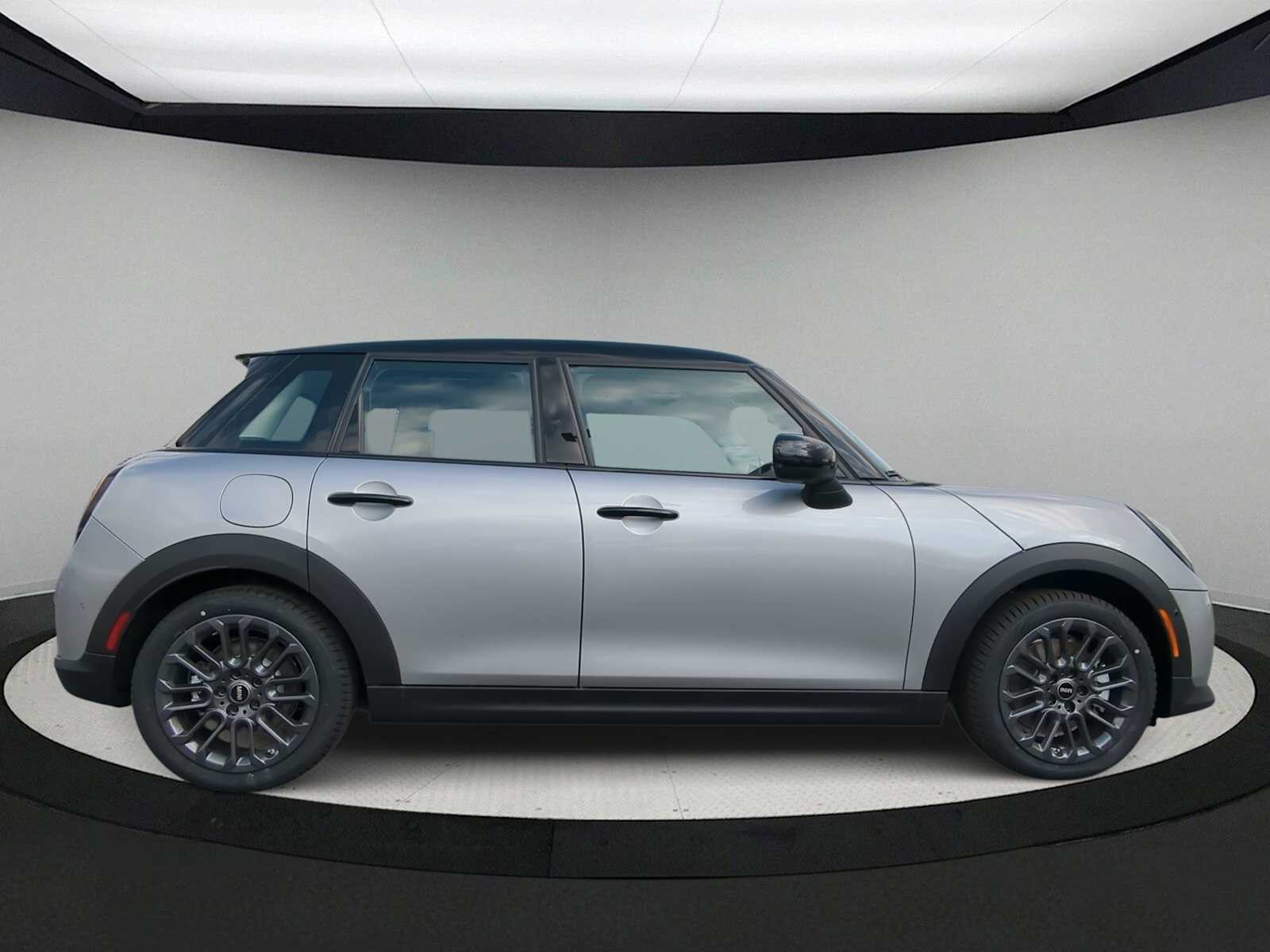 Thumbnail: 2026 MINI Cooper Hardtop - 9