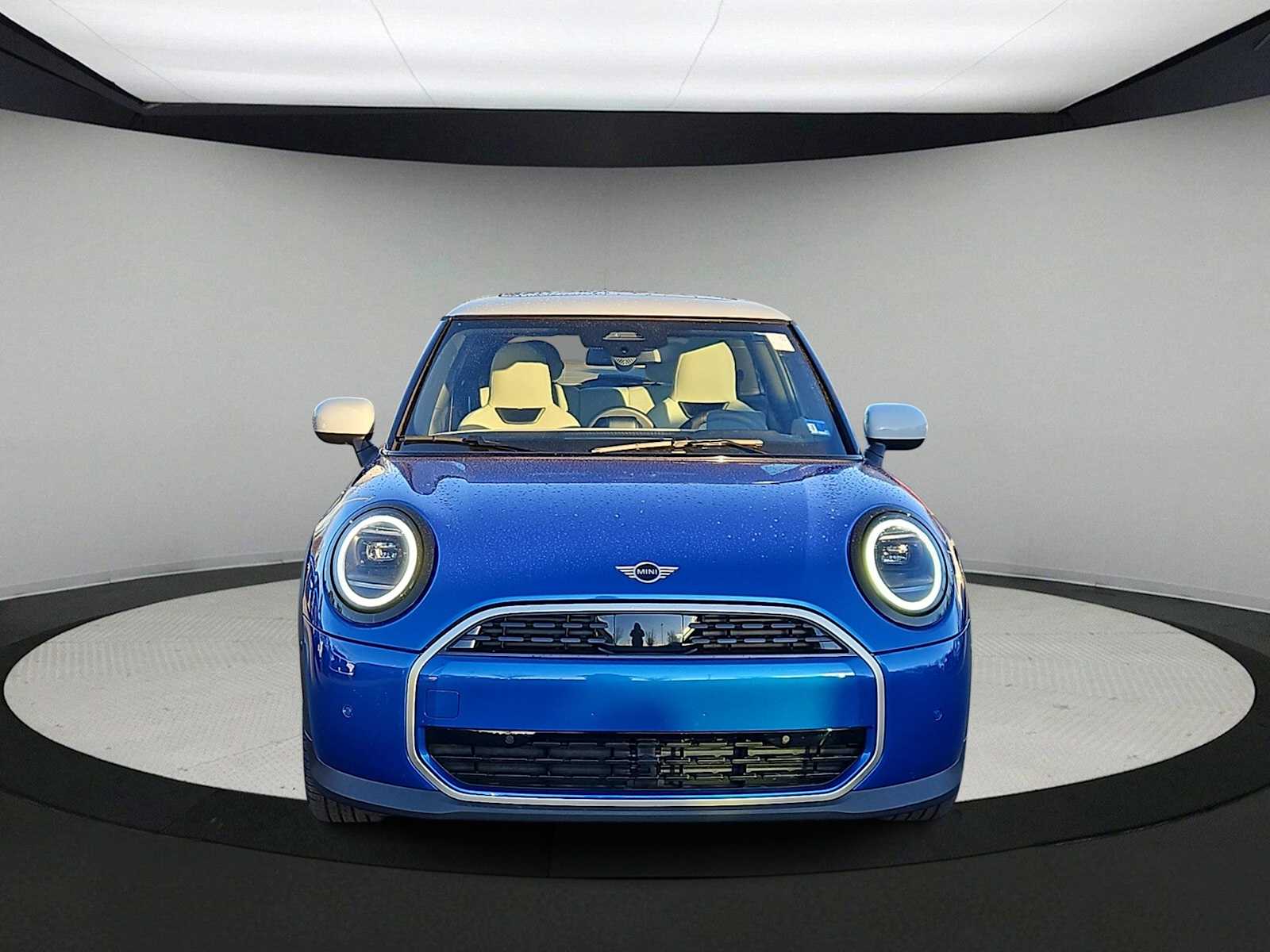 Thumbnail: 2026 MINI Cooper Hardtop - 3