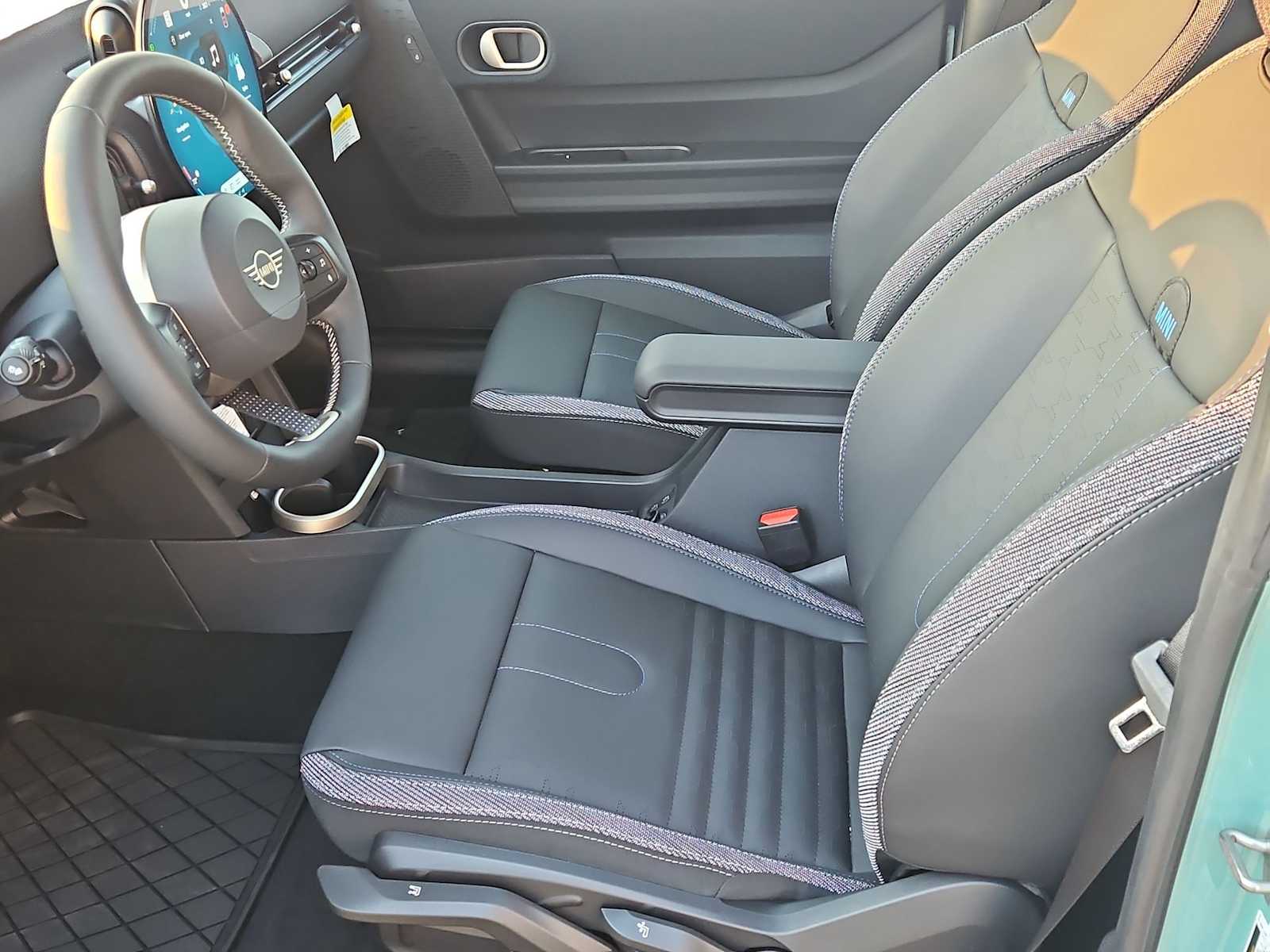 Thumbnail: 2026 MINI Cooper Hardtop - 15