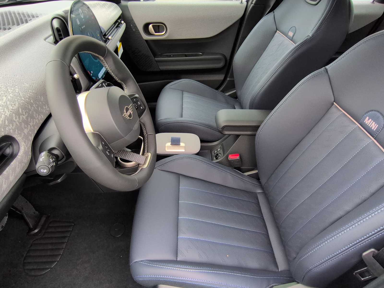 Thumbnail: 2026 MINI Cooper Hardtop - 10