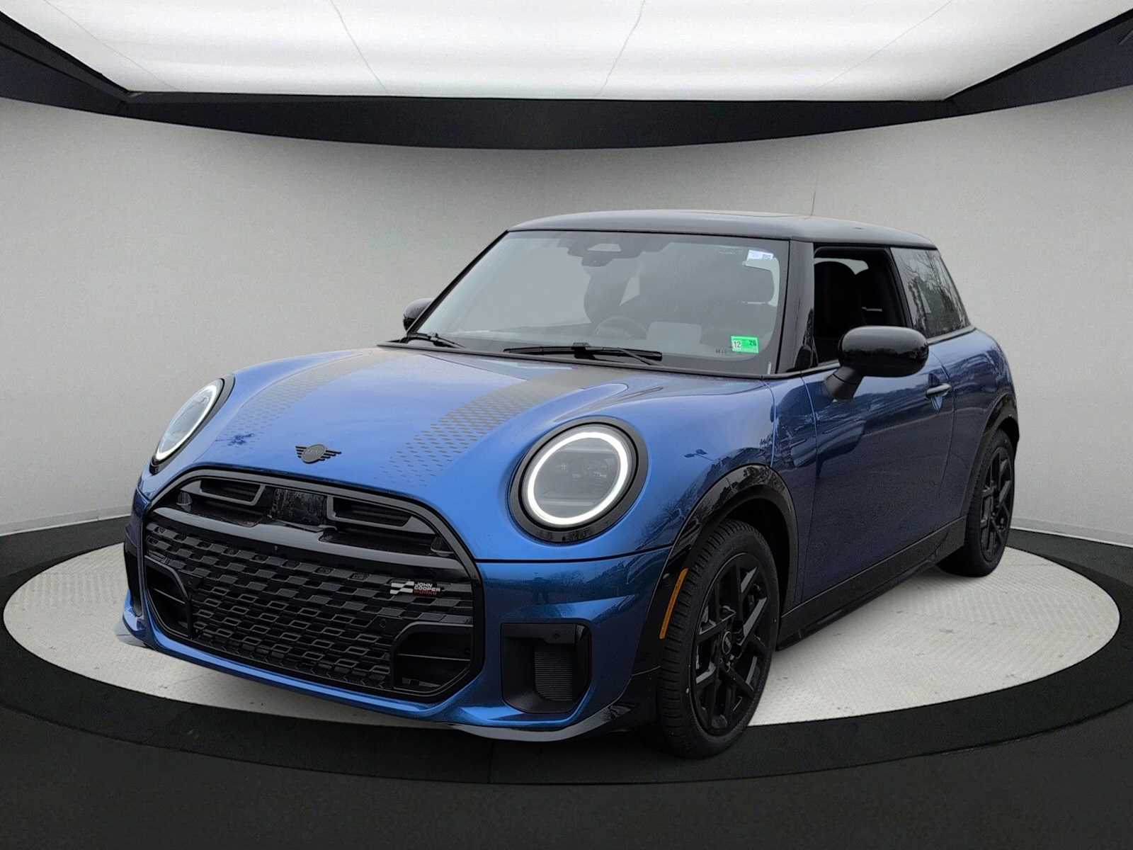 Thumbnail: 2026 MINI Cooper Hardtop - 4