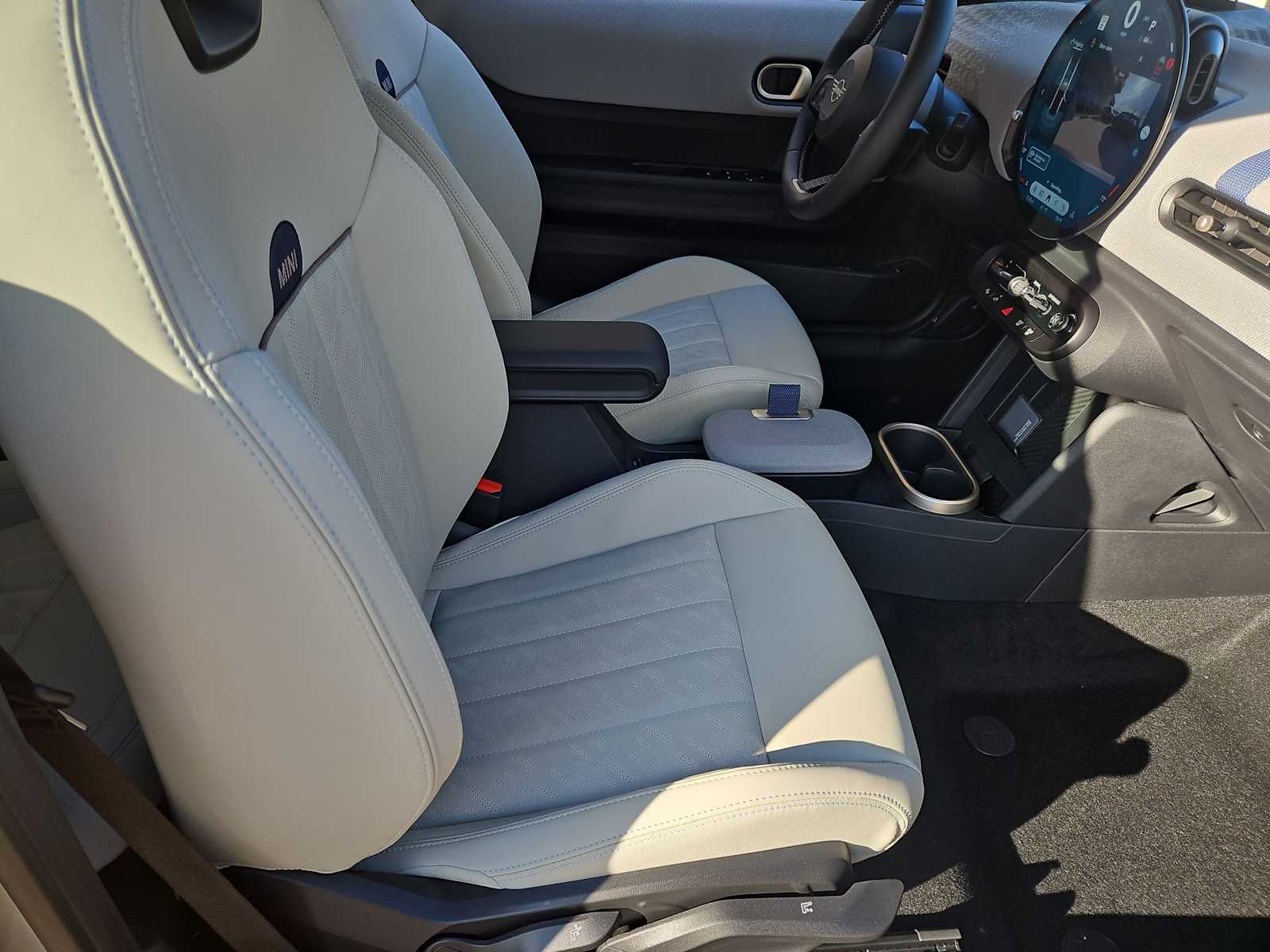 Thumbnail: 2026 MINI Cooper Convertible - 18