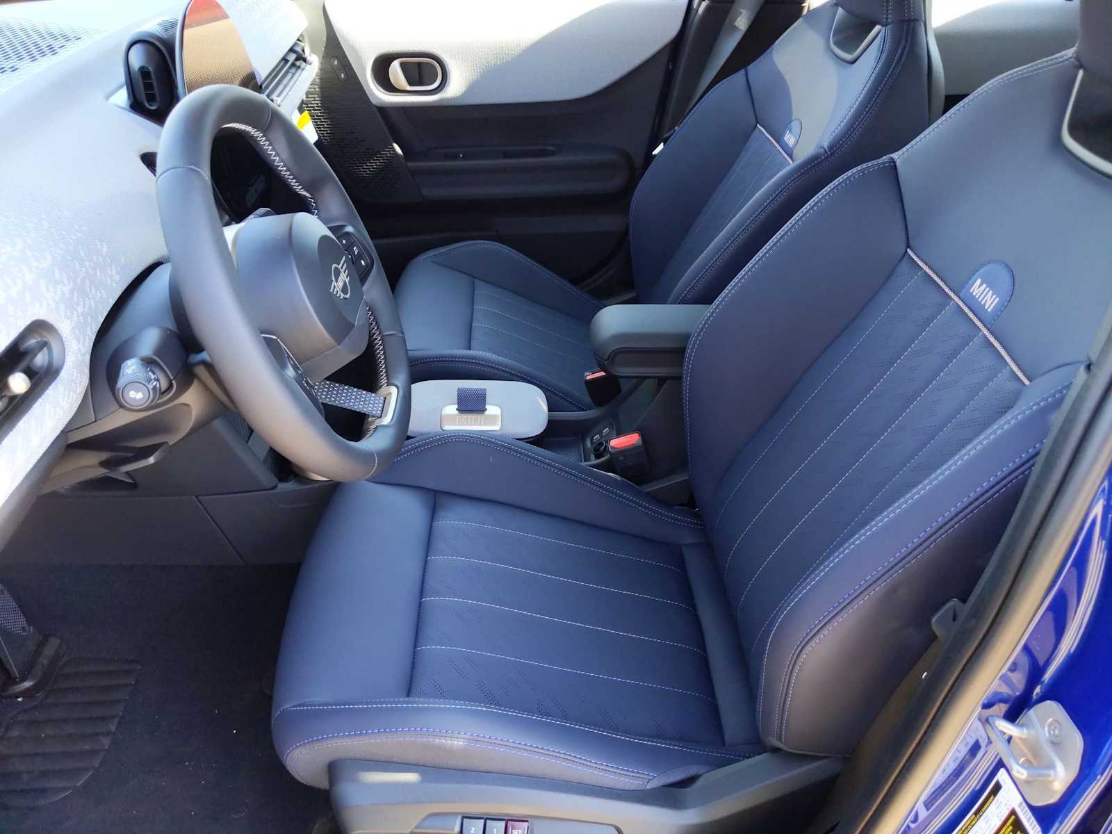 2025 MINI Cooper Hardtop S 8