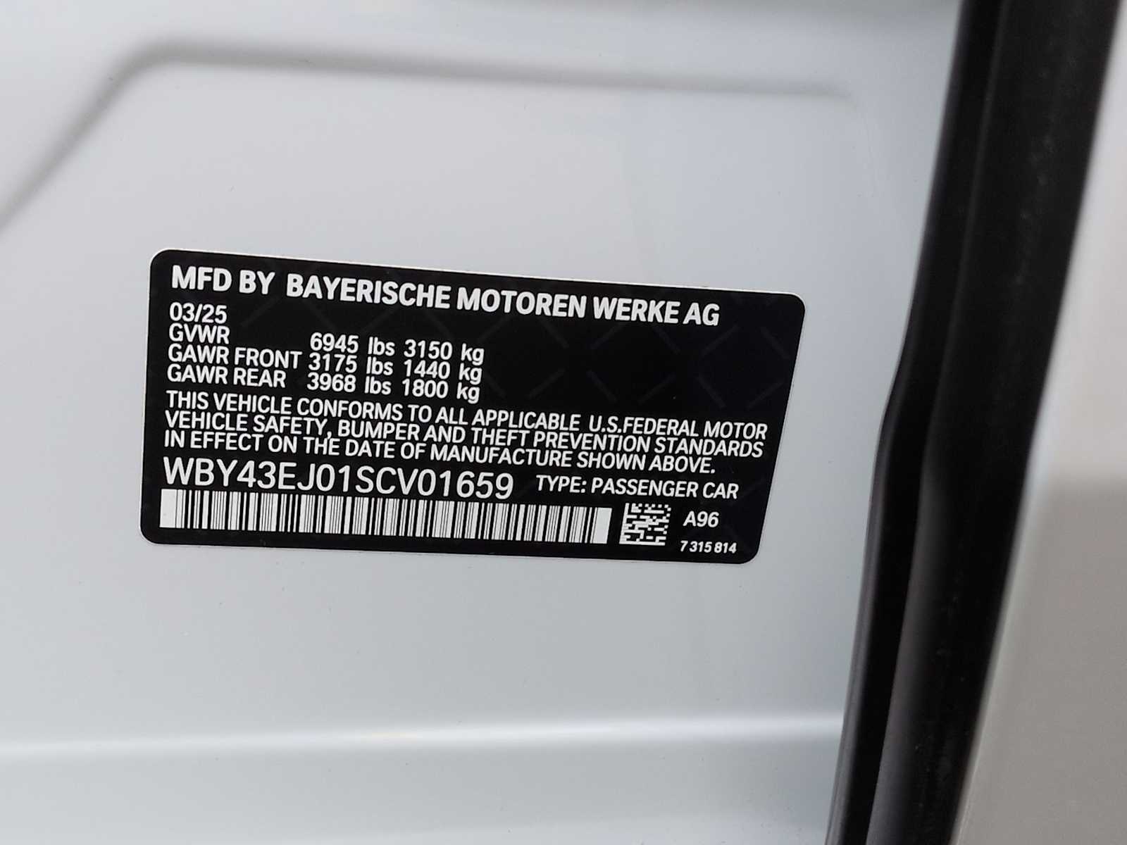 Thumbnail: 2025 BMW i7 - 39