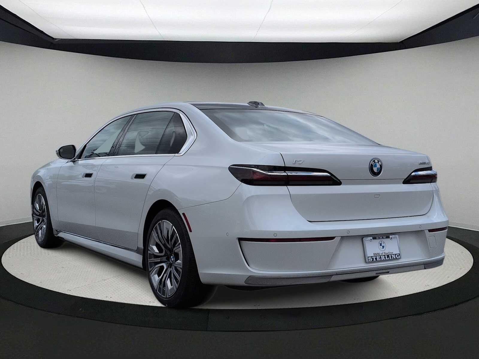 Thumbnail: 2025 BMW i7 - 6
