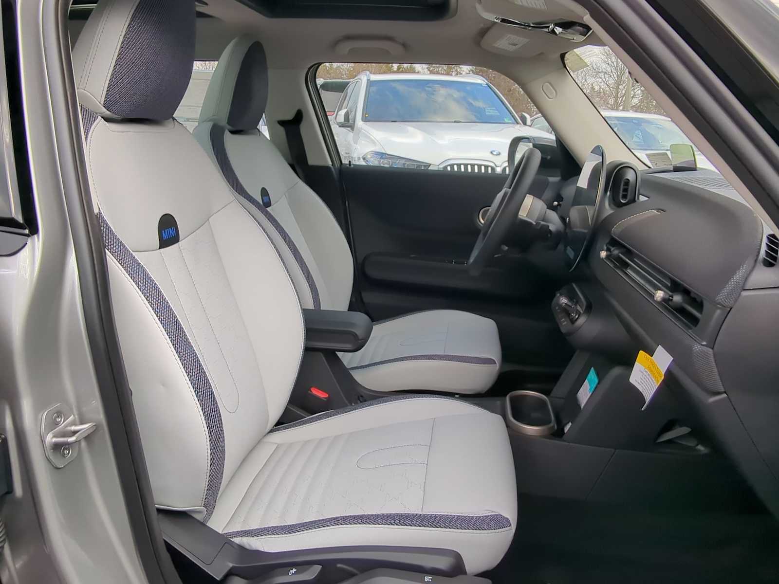 Thumbnail: 2026 MINI Cooper Hardtop - 24