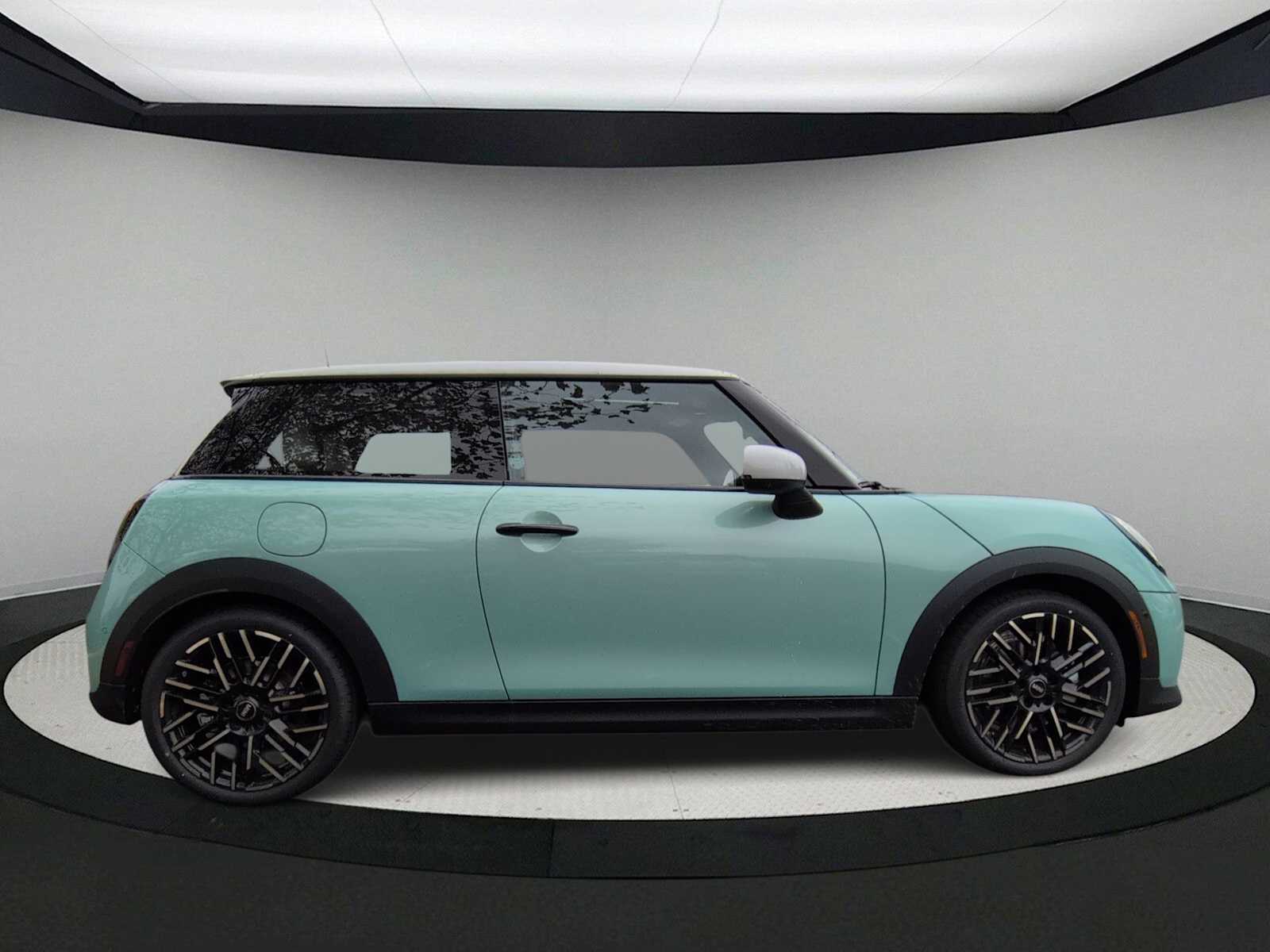 Thumbnail: 2026 MINI Cooper Hardtop - 9