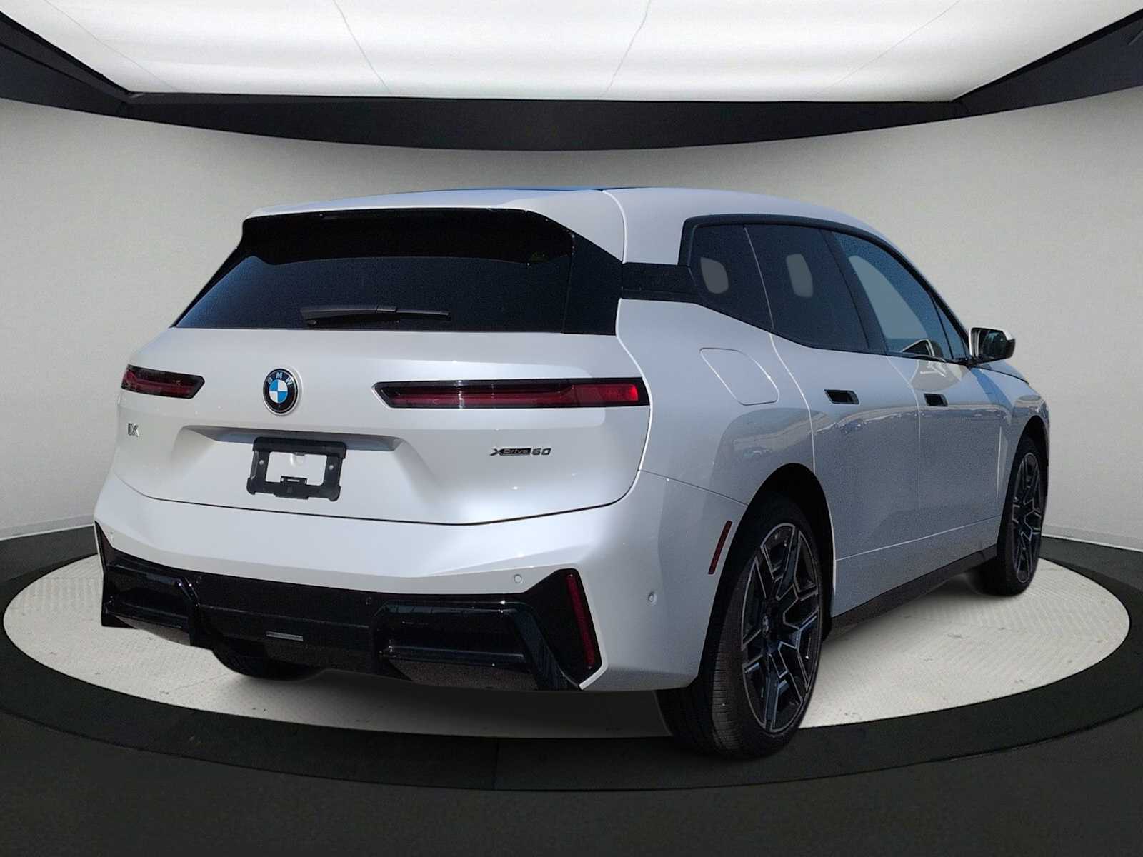 Thumbnail: 2026 BMW iX - 8
