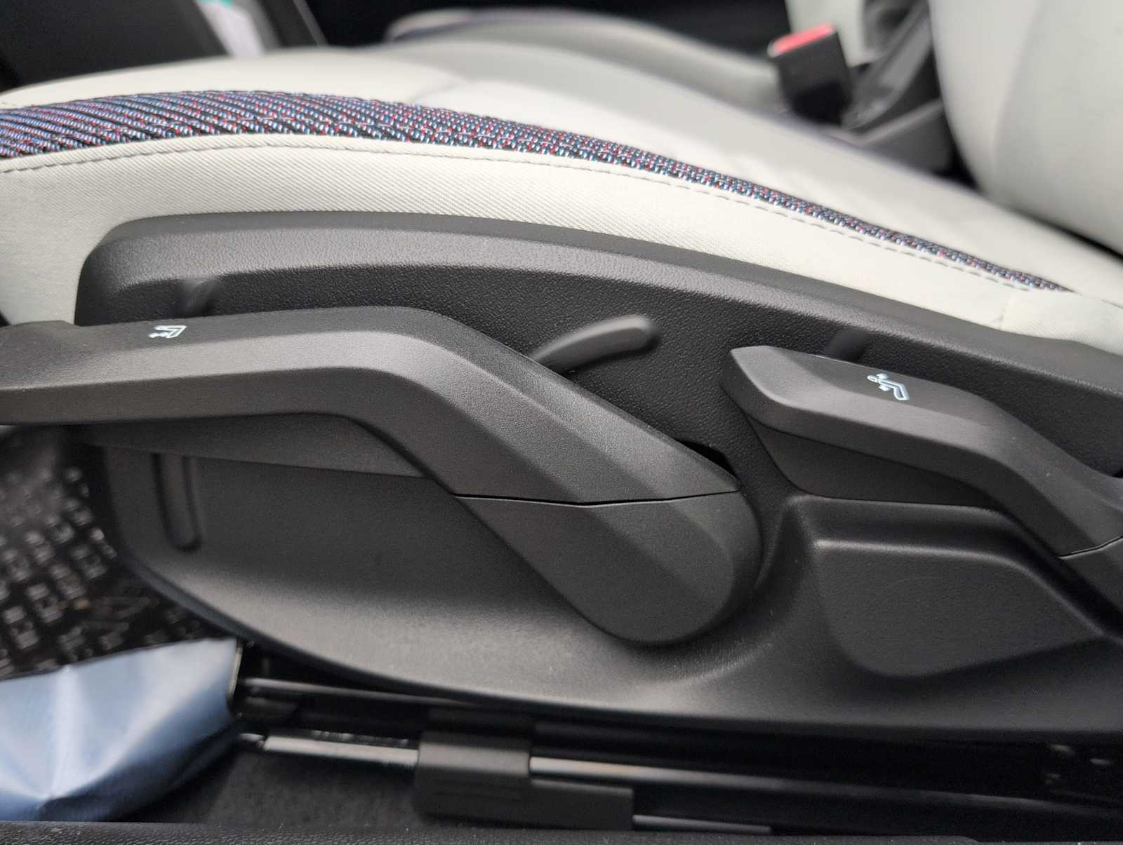 Thumbnail: 2026 MINI Cooper Hardtop - 17