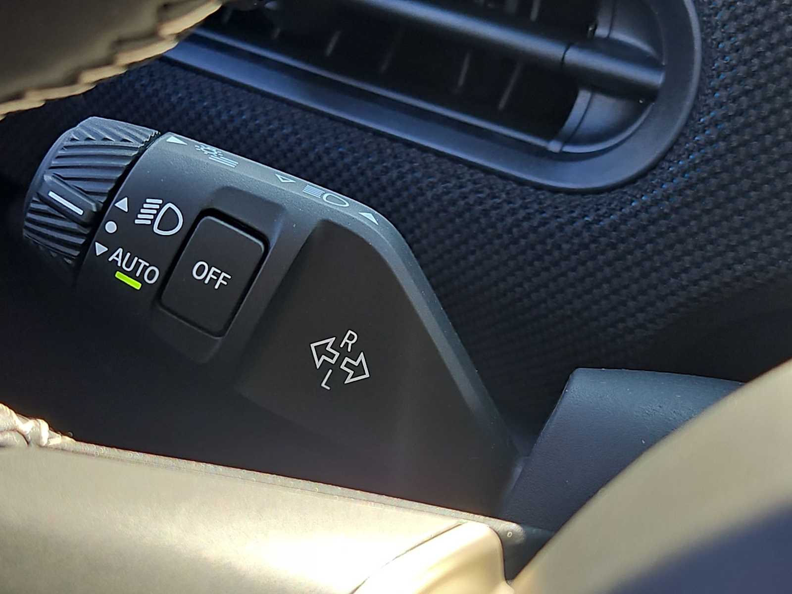 Thumbnail: 2026 MINI Cooper Hardtop - 24