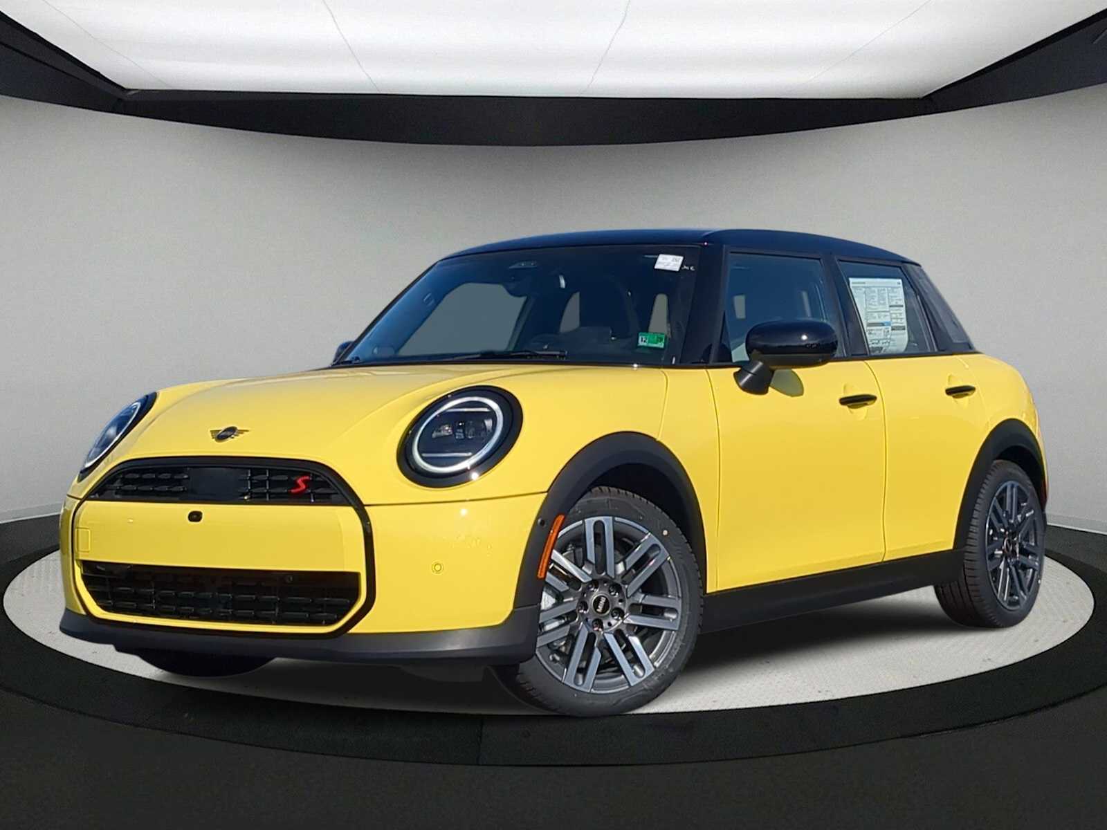 Thumbnail: 2026 MINI Cooper Hardtop - 1