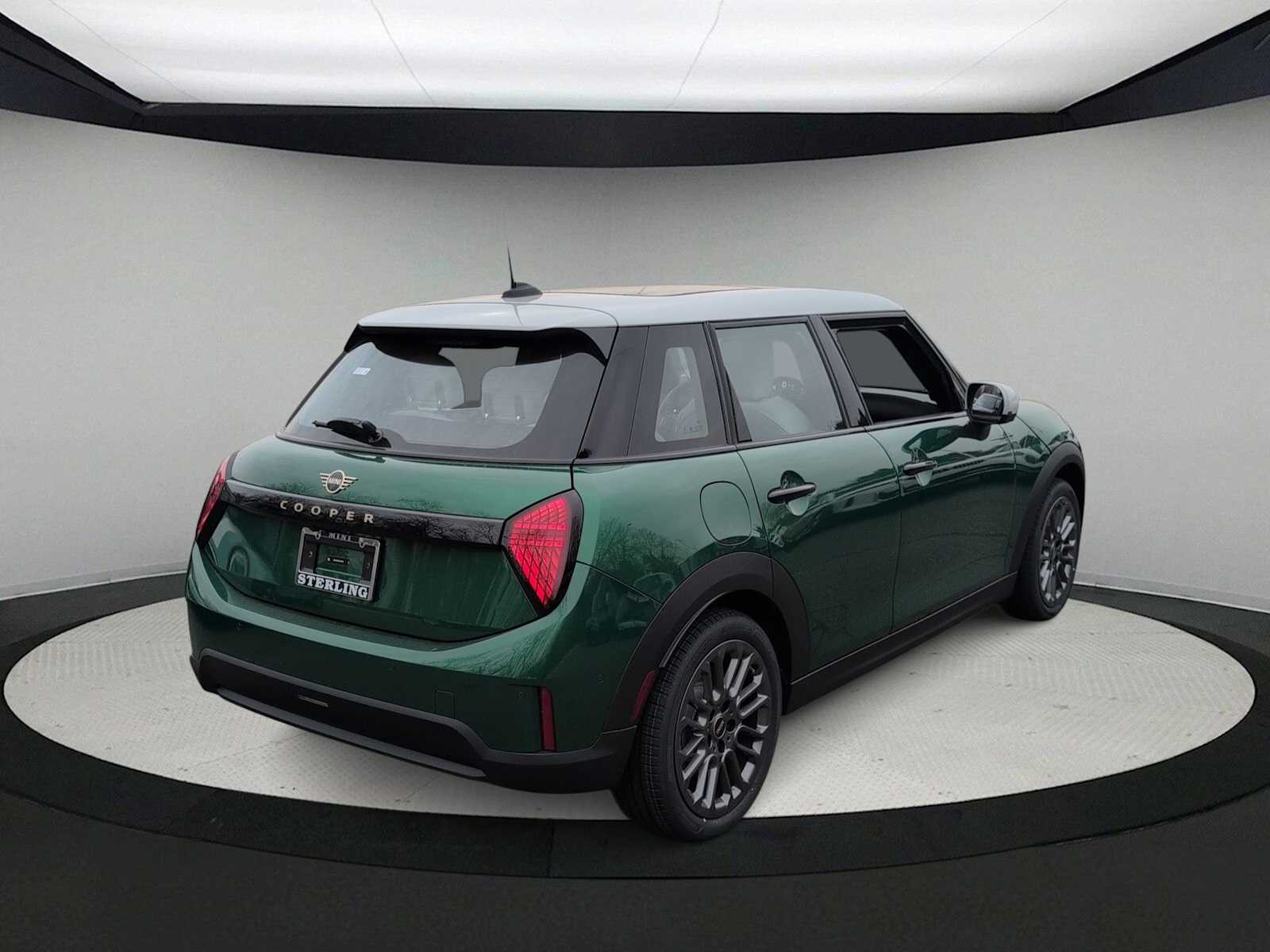 Thumbnail: 2026 MINI Cooper Hardtop - 8