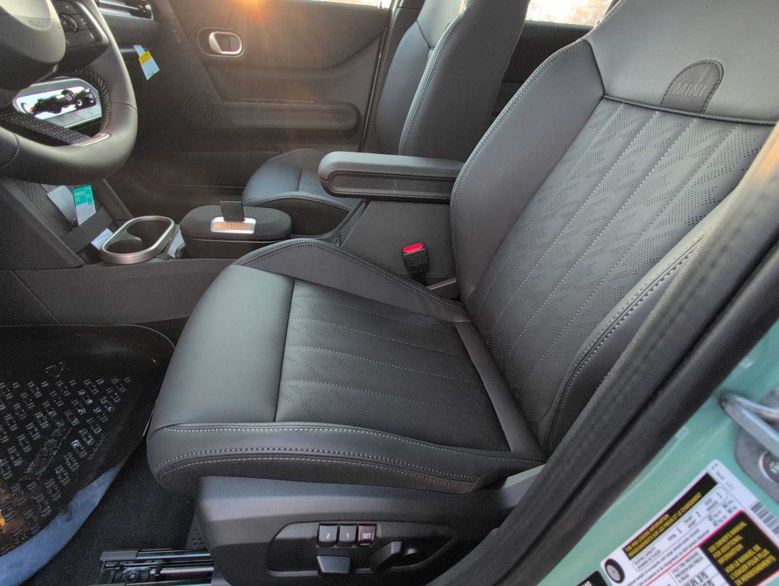 Thumbnail: 2026 MINI Cooper Hardtop - 16