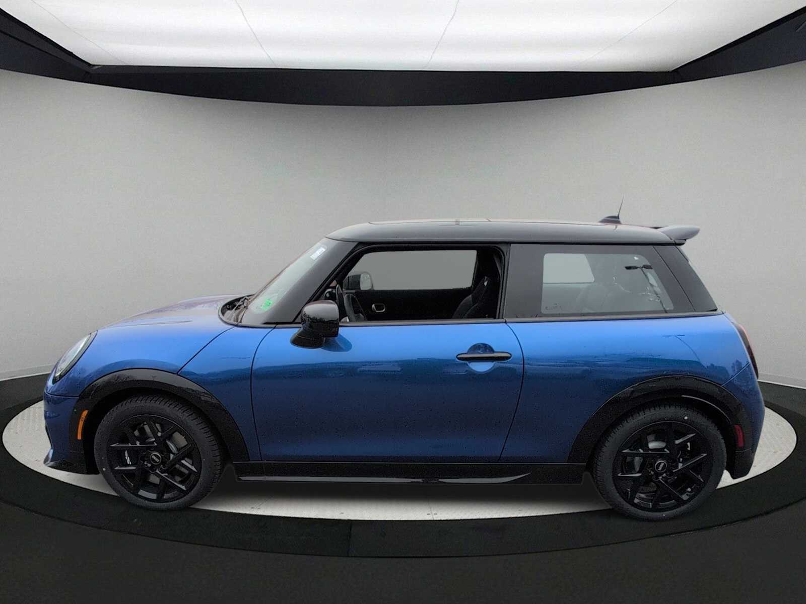 Thumbnail: 2026 MINI Cooper Hardtop - 5