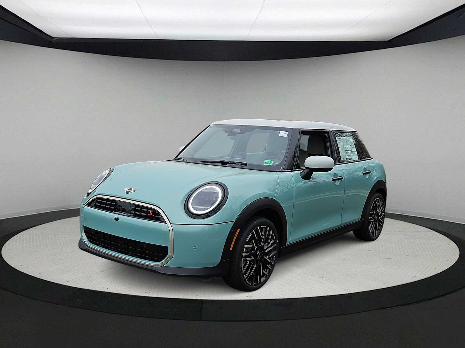 Thumbnail: 2026 MINI Cooper Hardtop - 4