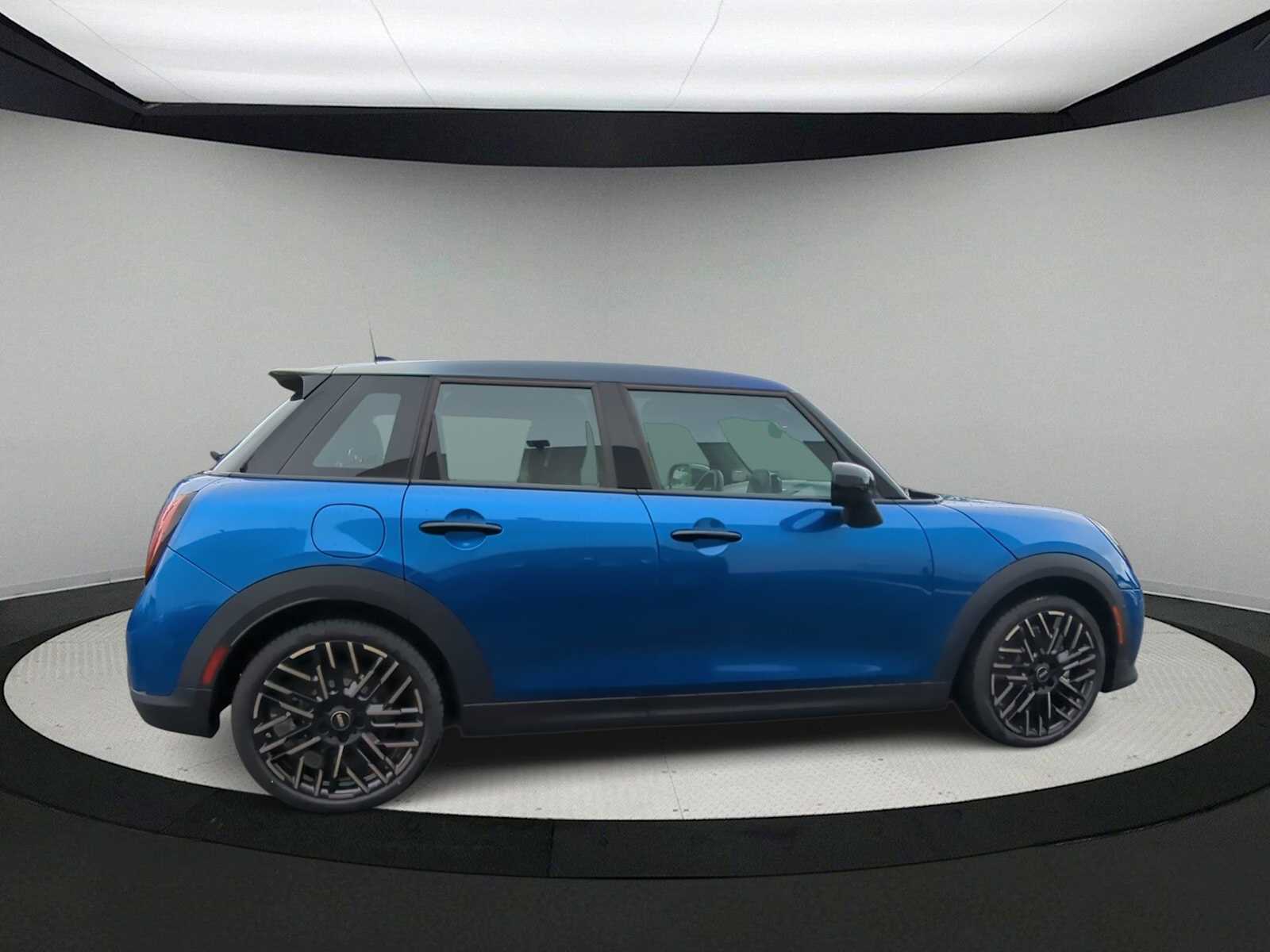 Thumbnail: 2025 MINI Cooper Hardtop - 9
