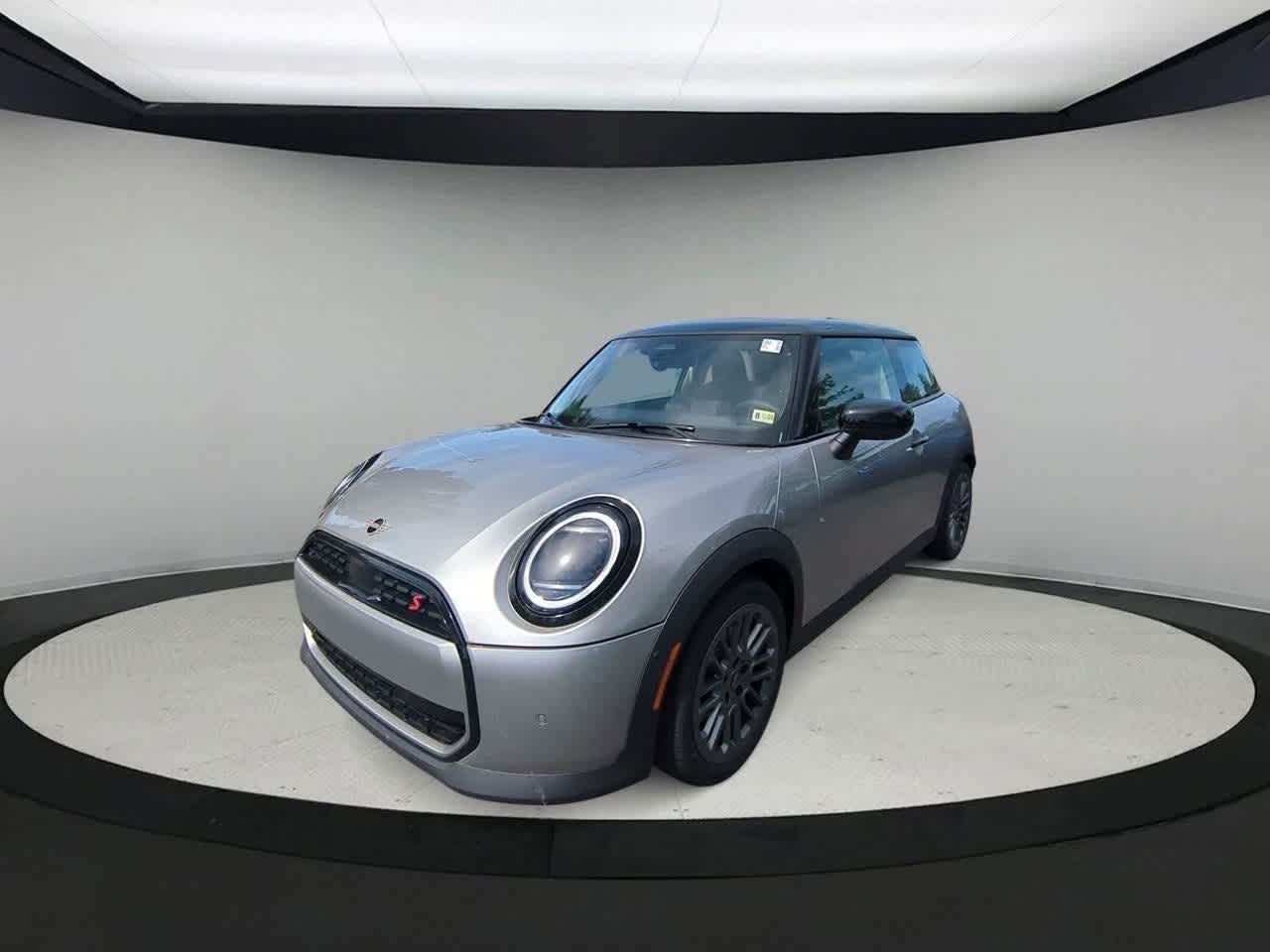 Thumbnail: 2025 MINI Cooper Hardtop - 4