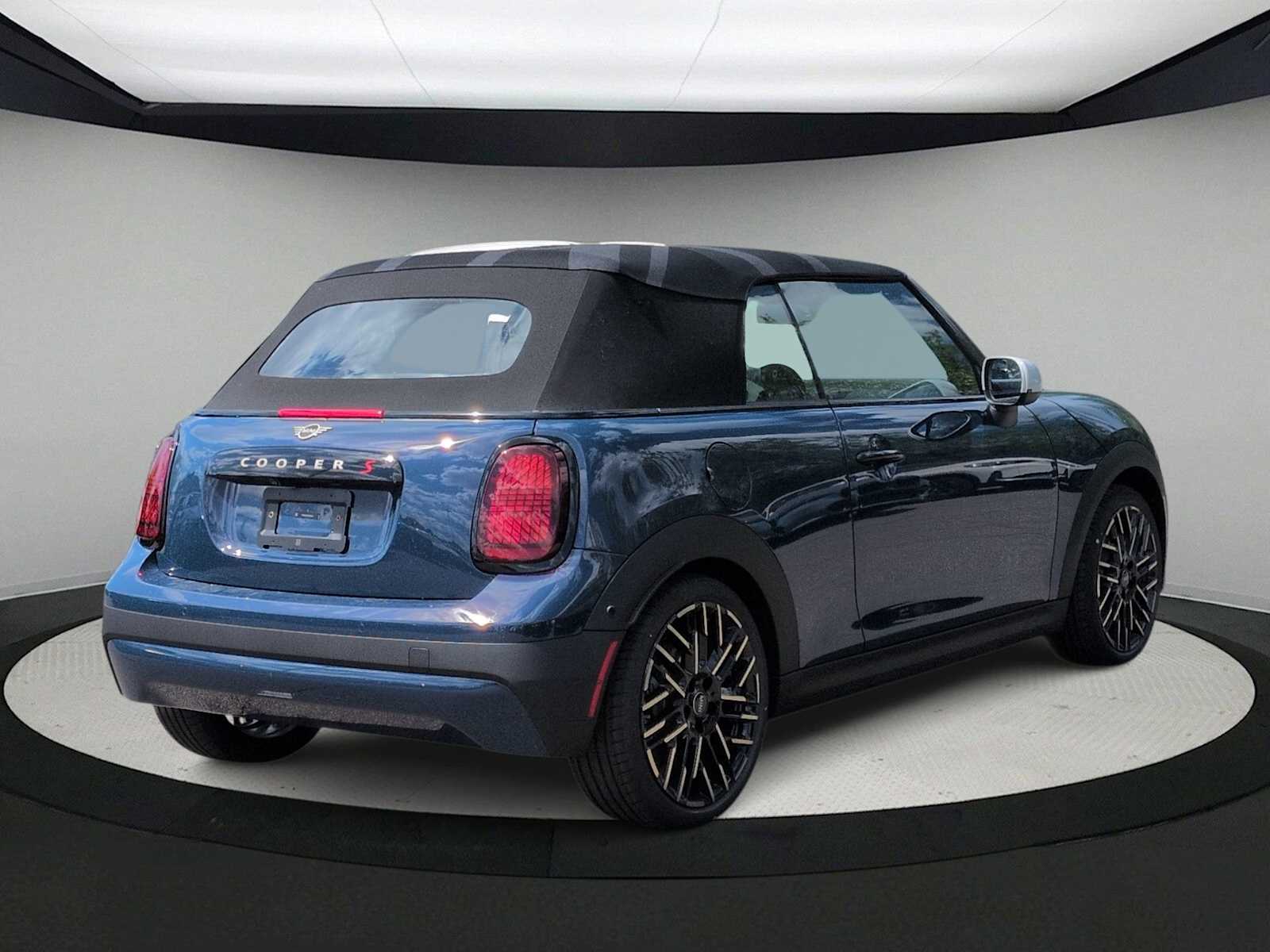 Thumbnail: 2026 MINI Cooper Convertible - 8