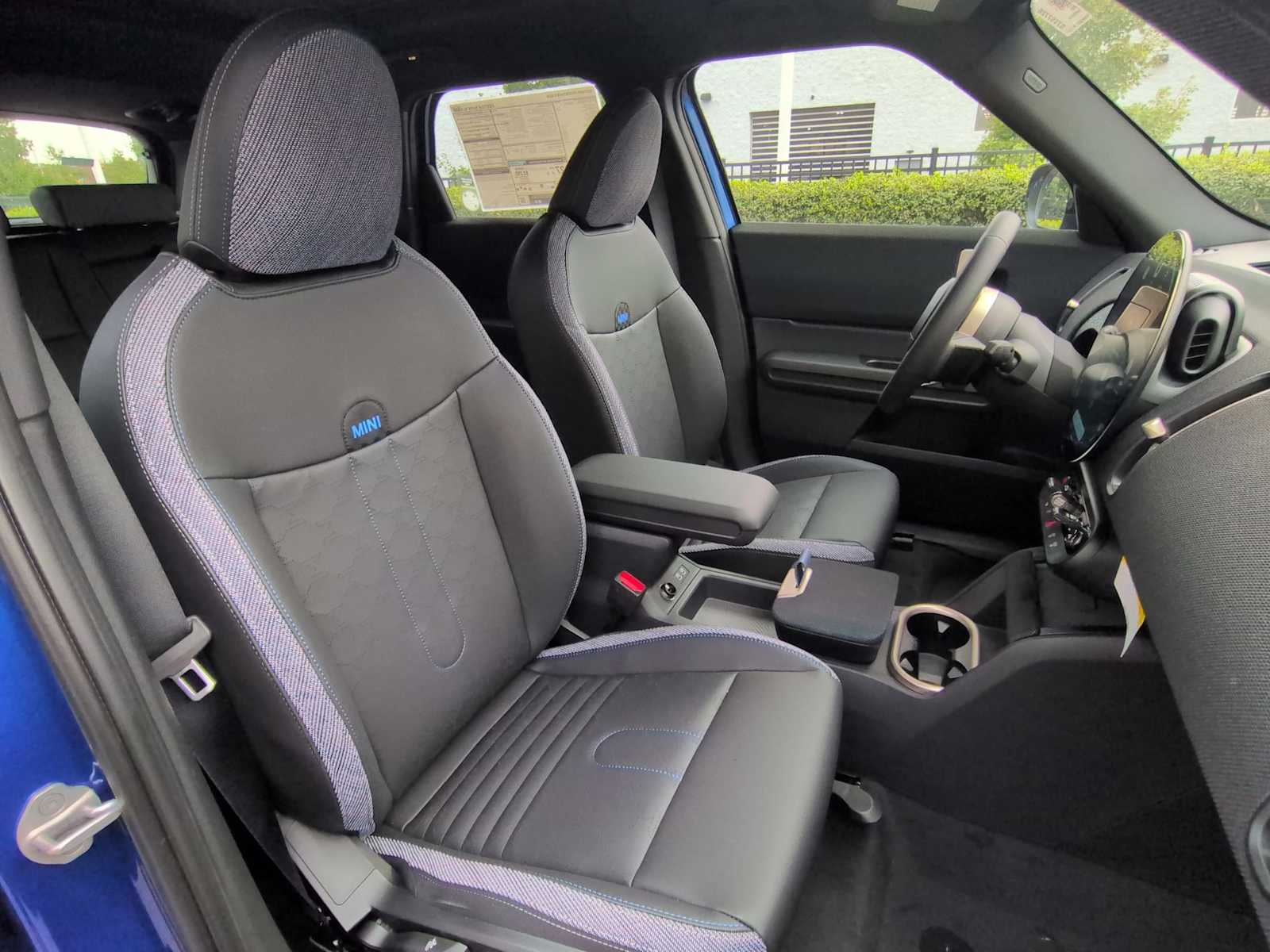 Thumbnail: 2025 MINI Cooper Countryman - 24