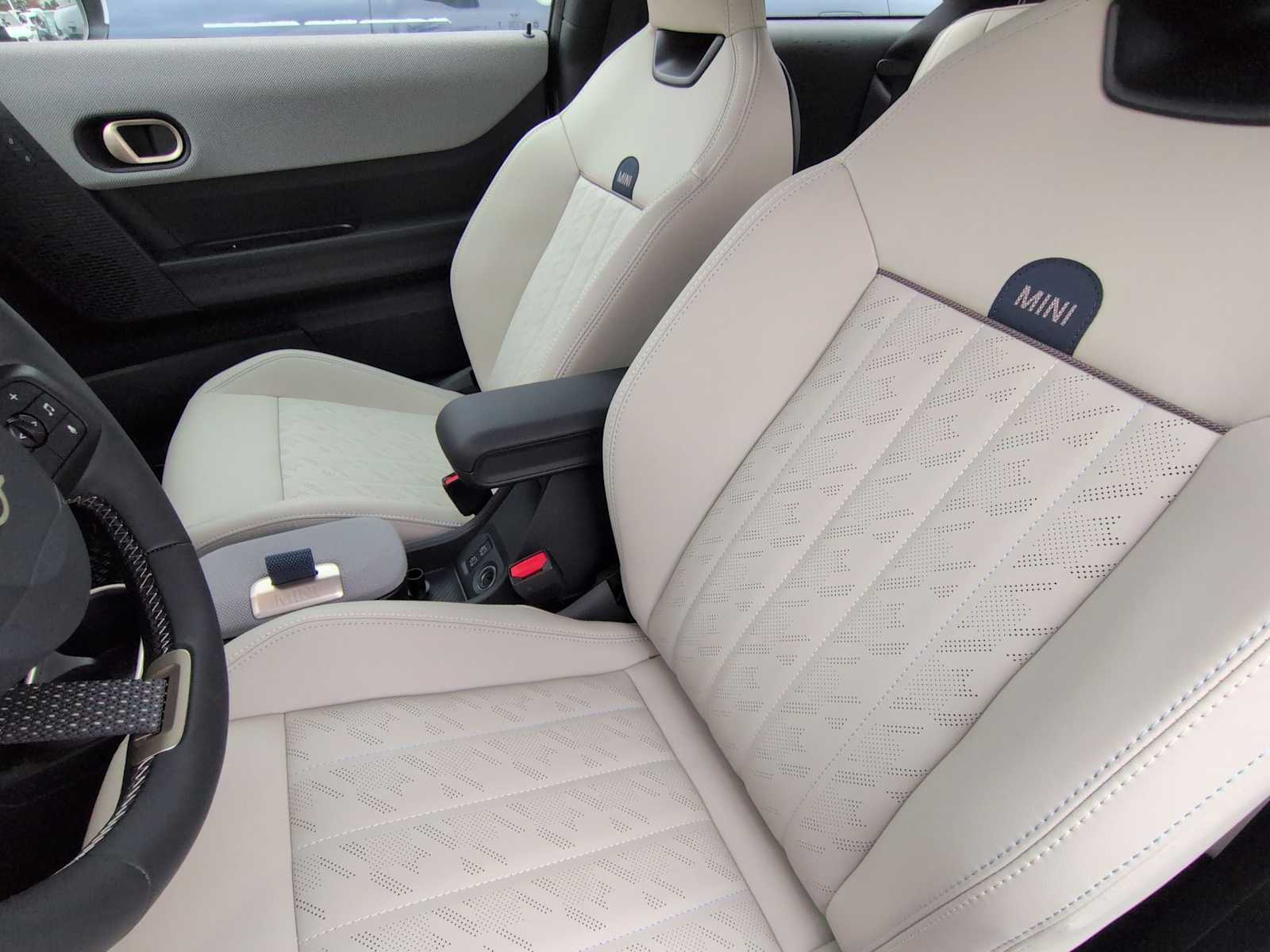 Thumbnail: 2026 MINI Cooper Hardtop - 17