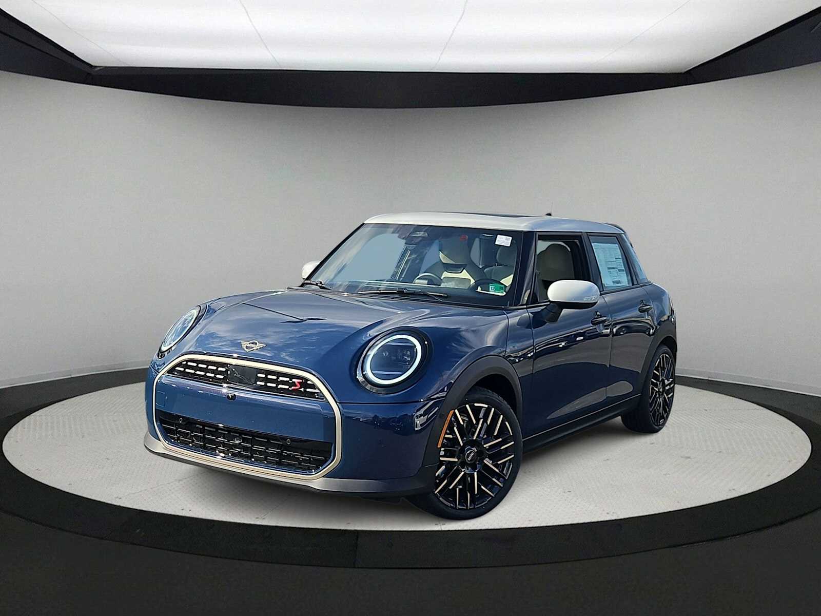 Thumbnail: 2026 MINI Cooper Hardtop - 1