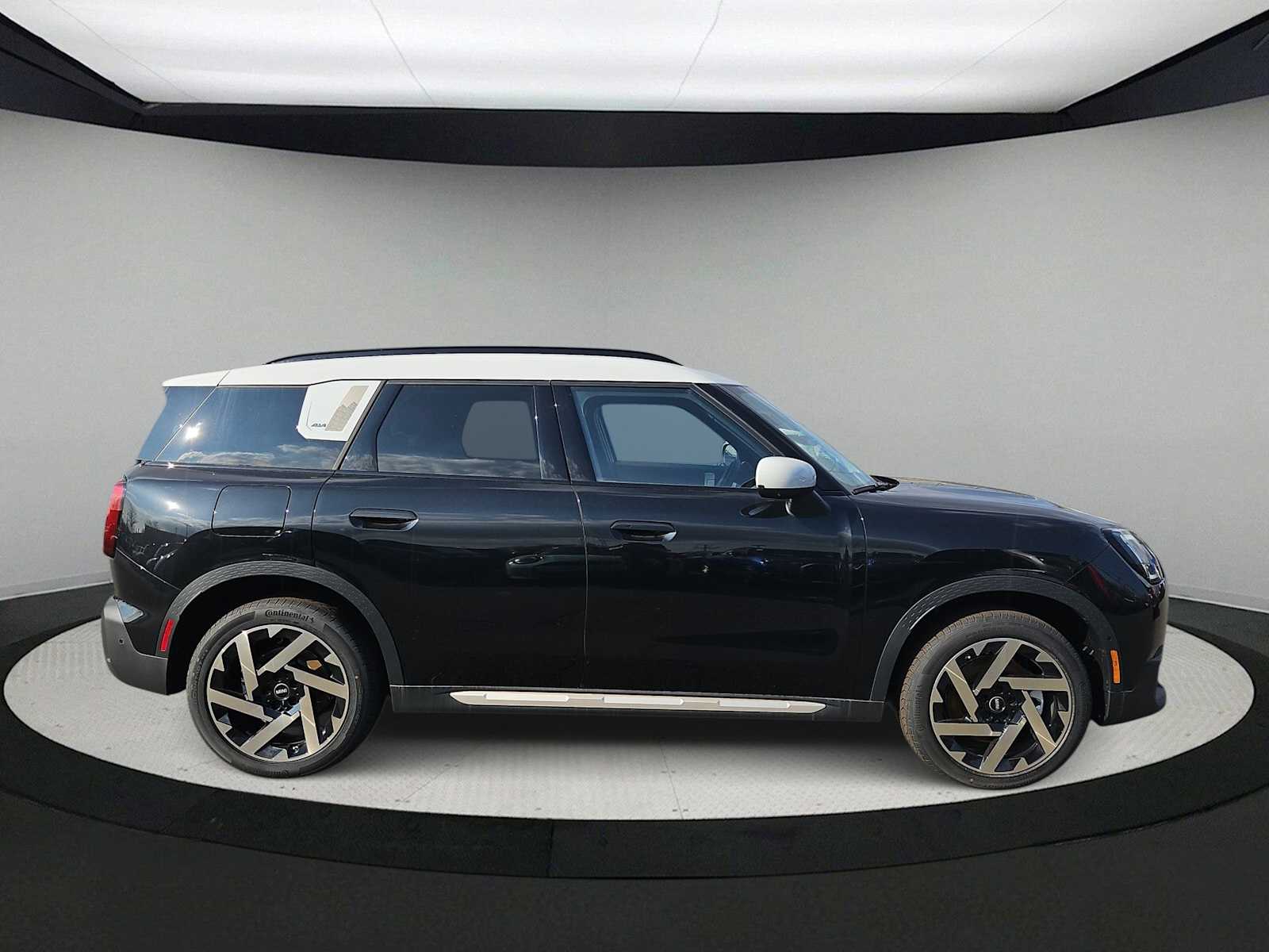 Thumbnail: 2026 MINI Cooper Countryman - 9