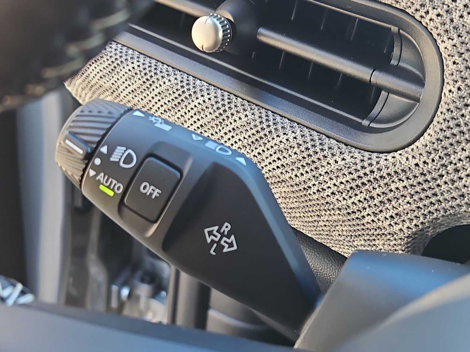 Thumbnail: 2026 MINI Cooper Convertible - 23