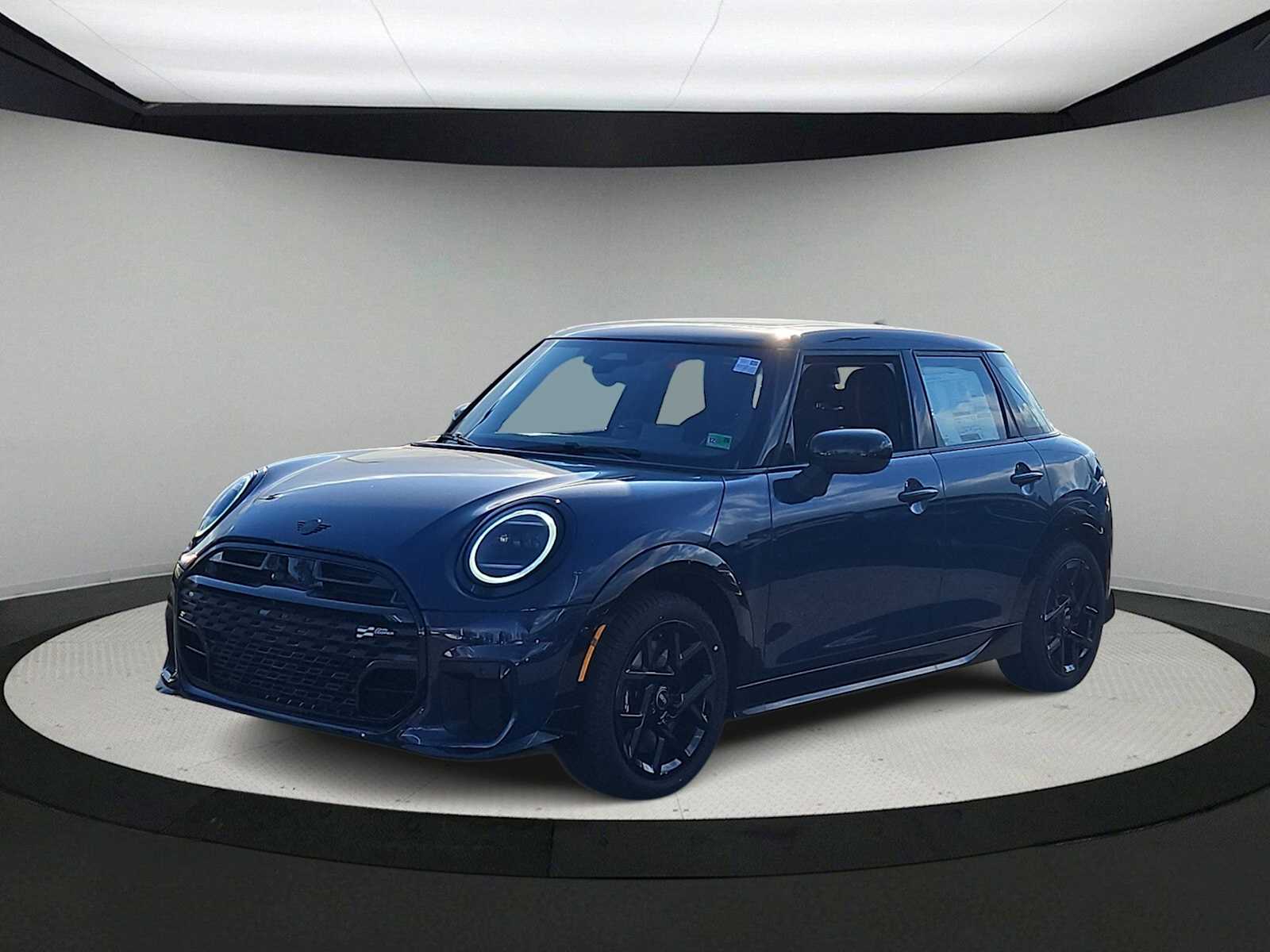 Thumbnail: 2026 MINI Cooper Hardtop - 4