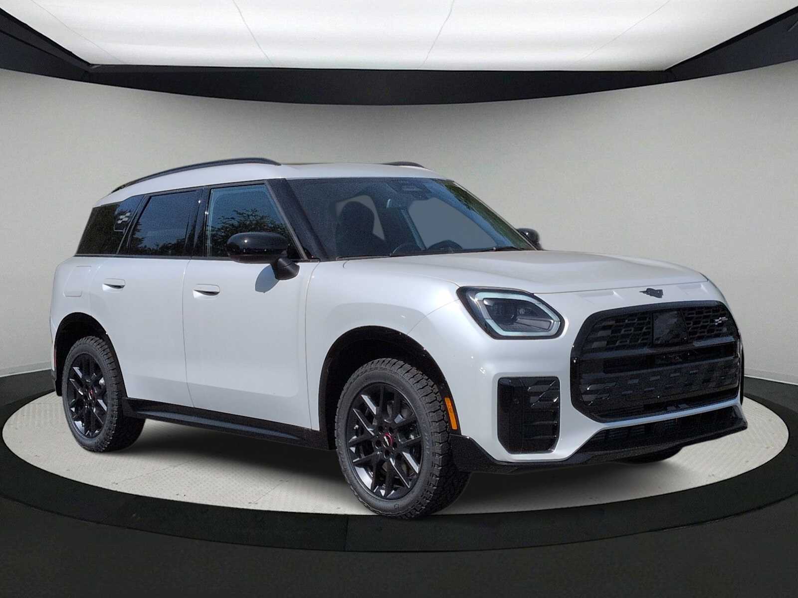 Thumbnail: 2027 MINI Cooper Countryman - 2