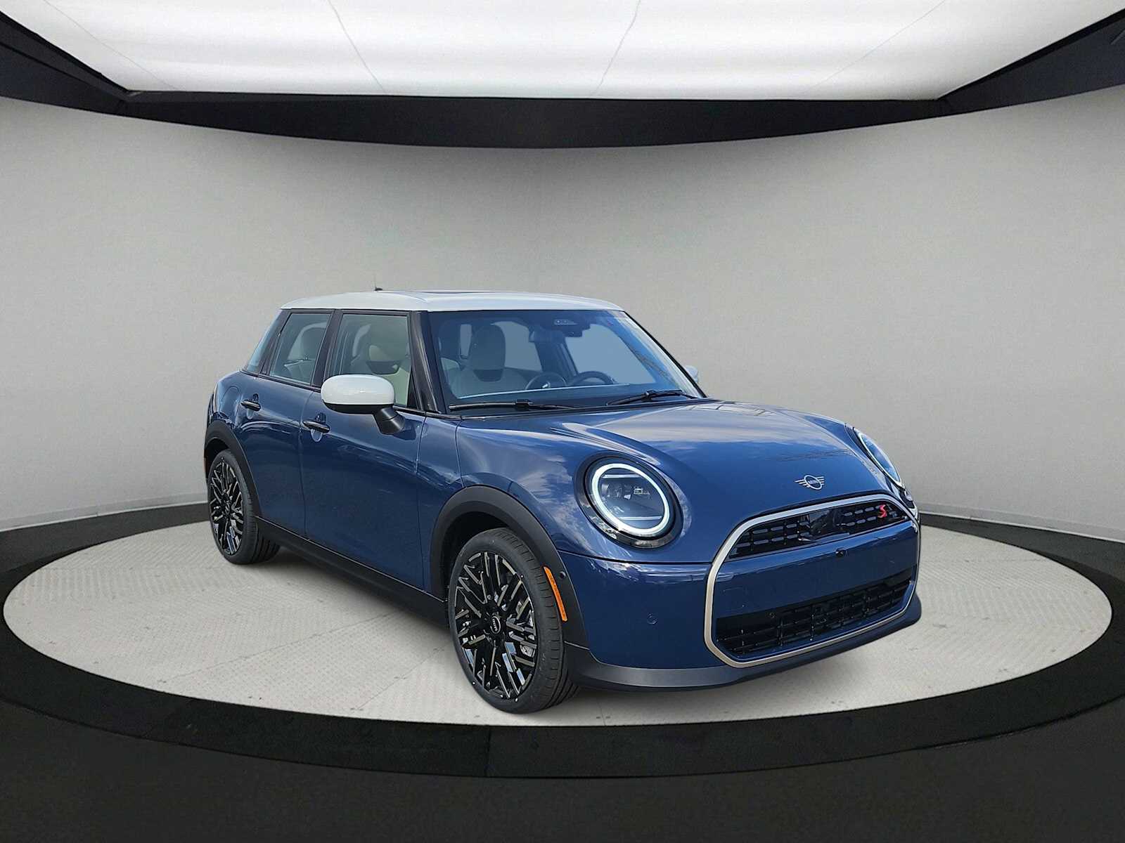 Thumbnail: 2026 MINI Cooper Hardtop - 2