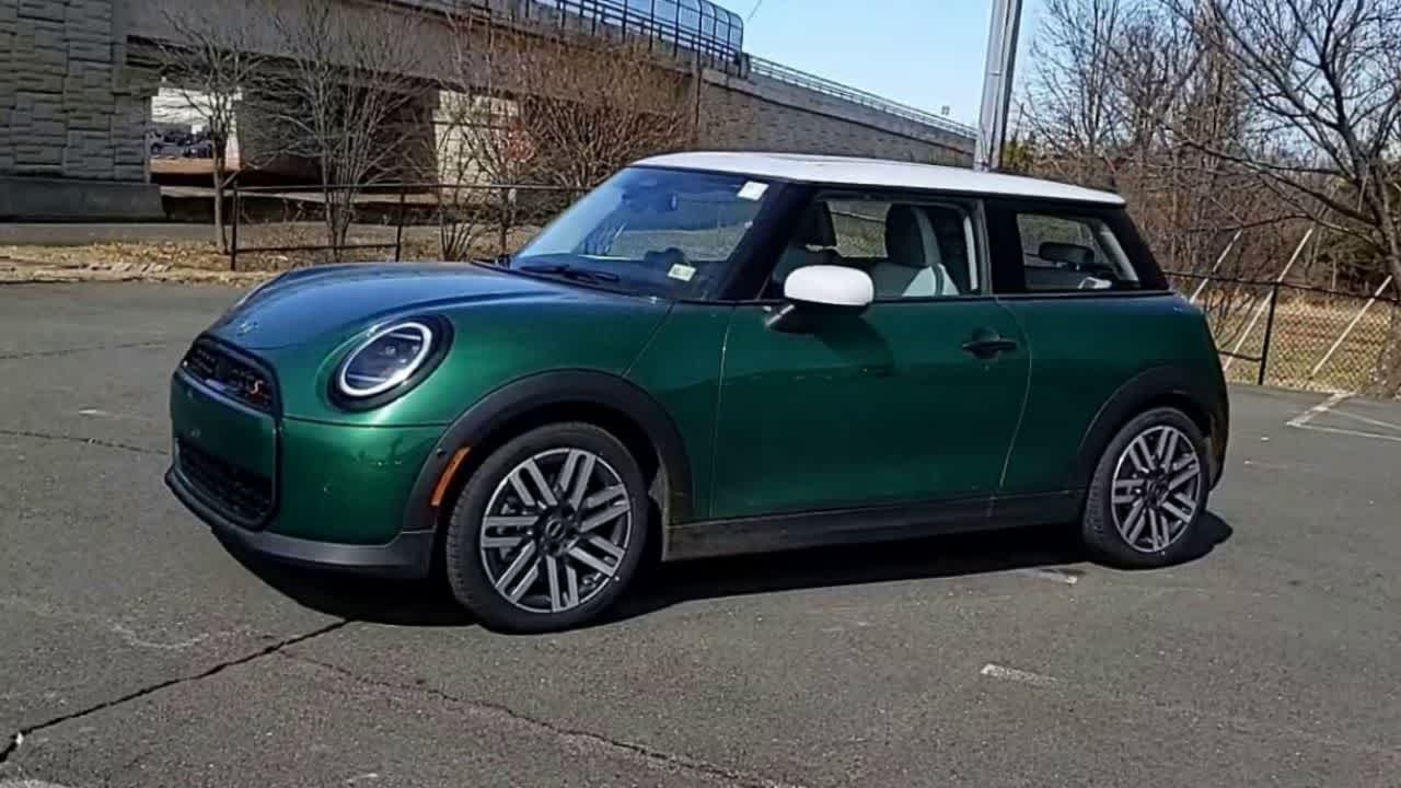 Thumbnail: 2025 MINI Cooper Hardtop - 4