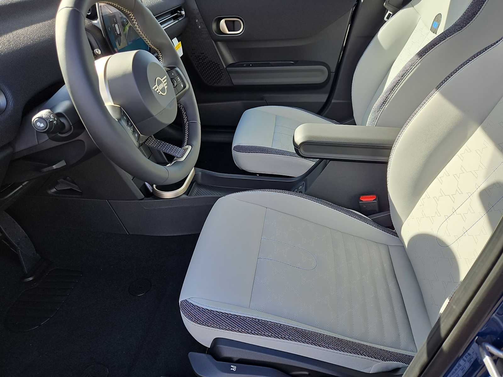 Thumbnail: 2026 MINI Cooper Hardtop - 16