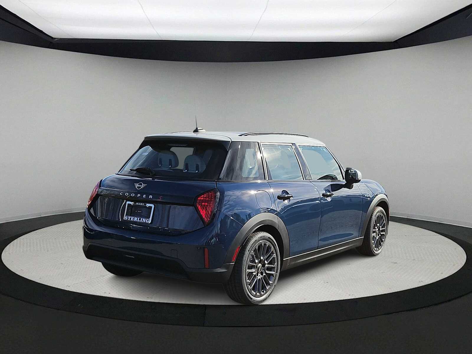 Thumbnail: 2026 MINI Cooper Hardtop - 8