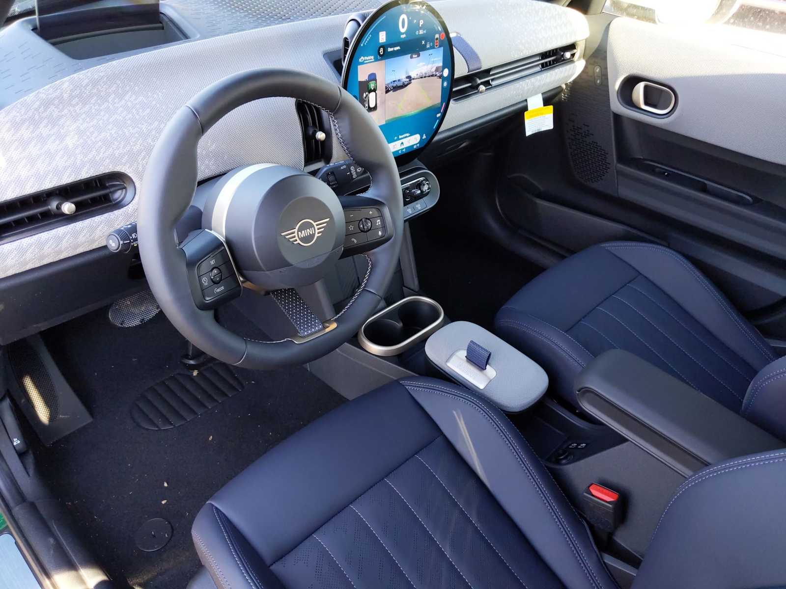 Thumbnail: 2025 MINI Cooper Hardtop - 10