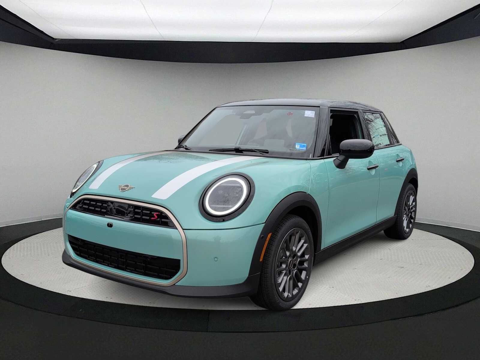 Thumbnail: 2026 MINI Cooper Hardtop - 4