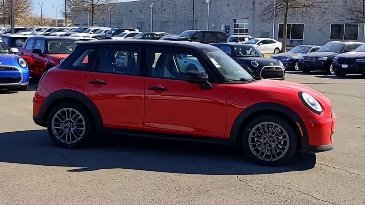 Thumbnail: 2025 MINI Cooper Hardtop - 9