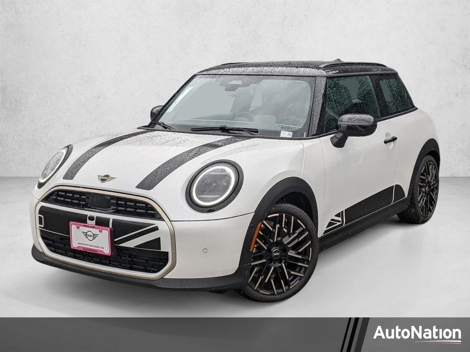 2026 MINI Hardtop's photo