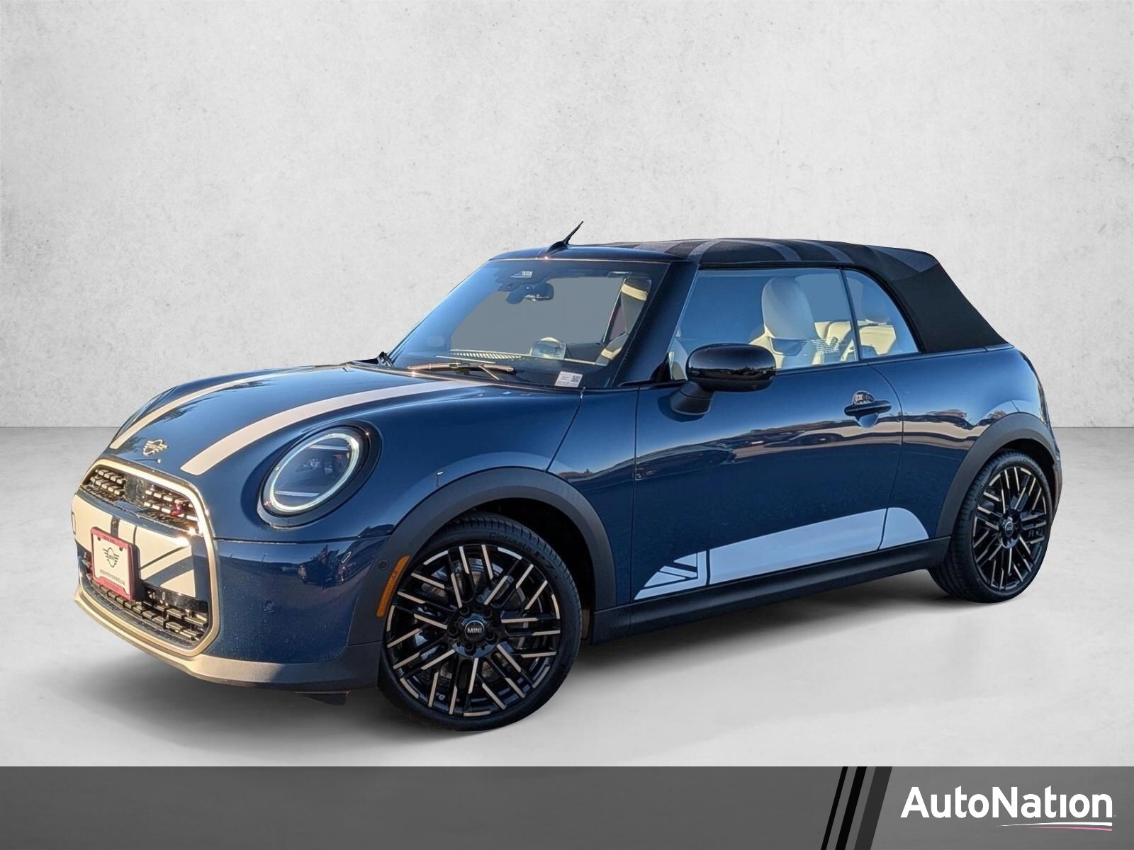 2026 MINI Convertible Cooper S's photo