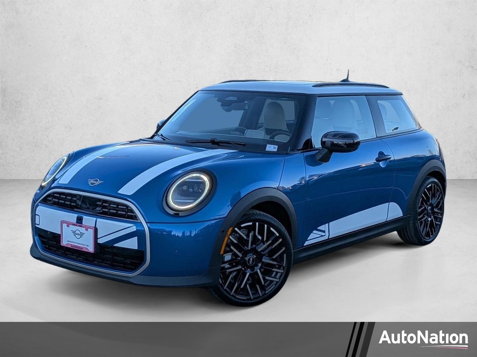 2026 MINI Hardtop's photo