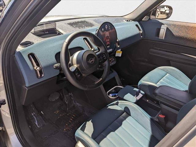 2025 MINI Countryman S photo 3