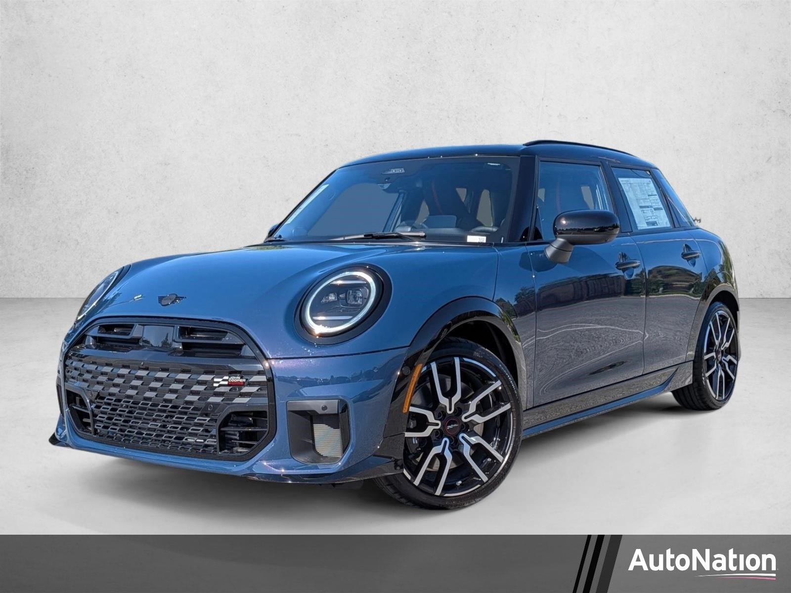 2026 MINI Hardtop Cooper S's photo