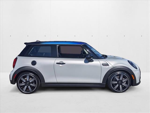 2023 Mini Cooper Hardtop S 2 Door photo 3
