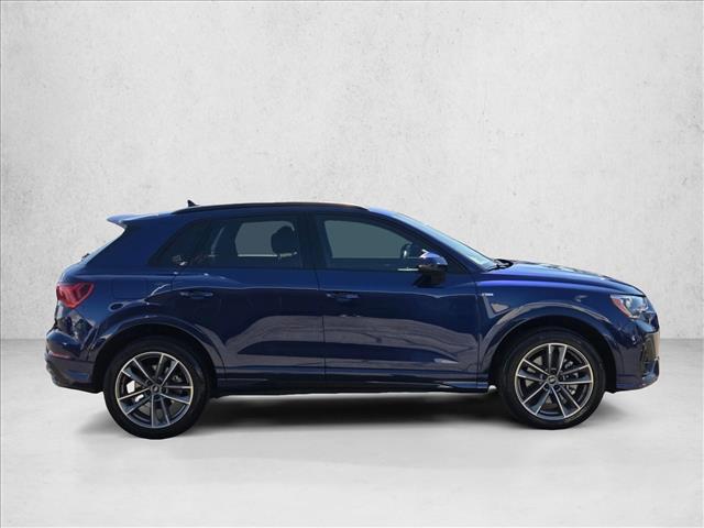 2021 Audi Q3 45 TFSI S line Premium photo 4