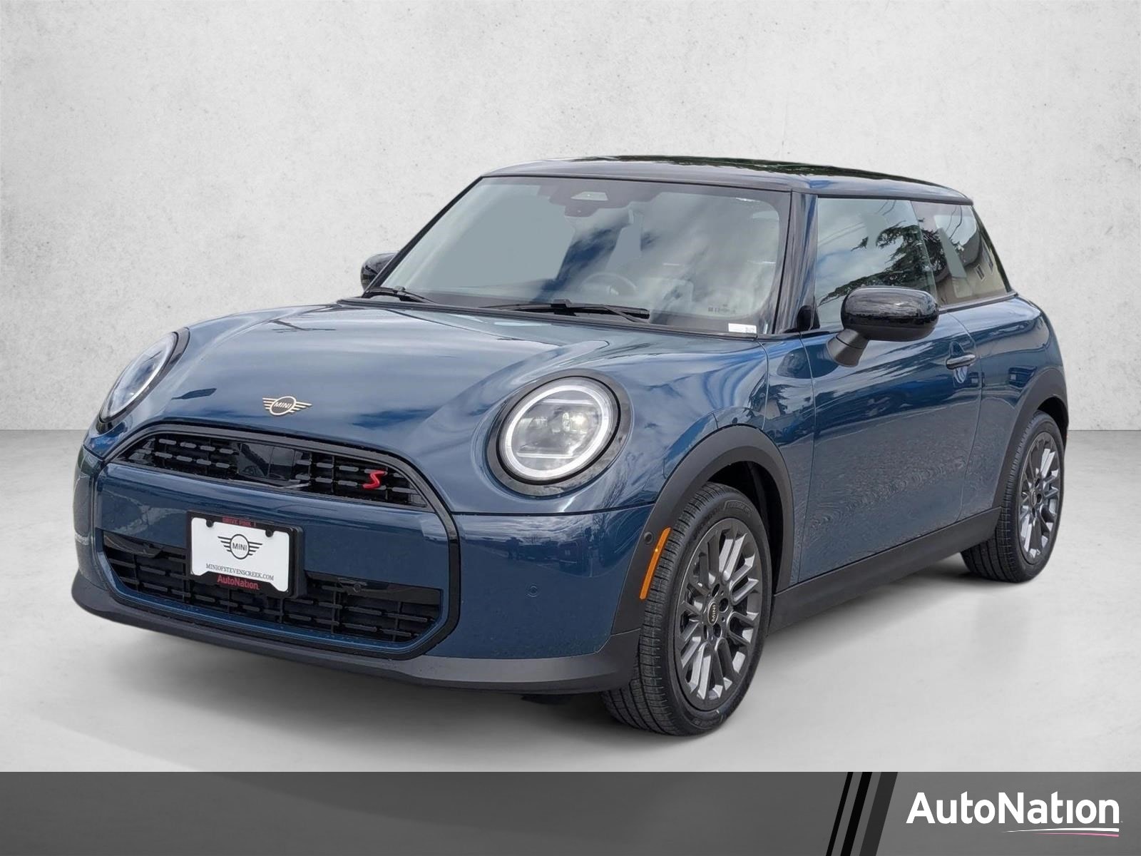 2026 MINI Hardtop Cooper S Signature's photo