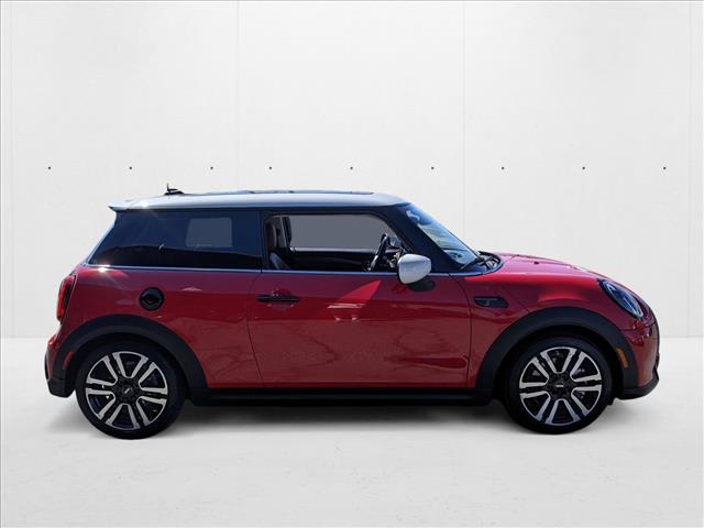 2024 Mini Cooper Hardtop S 2 Door Iconic photo 4