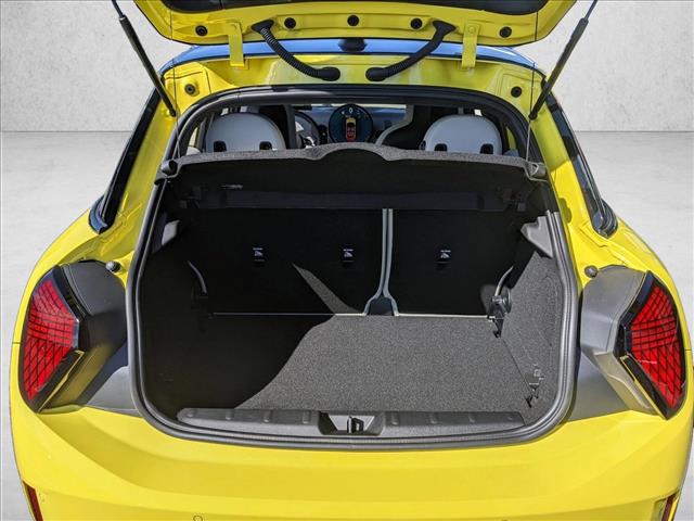 2025 MINI Hardtop 4 Door Cooper S photo 6